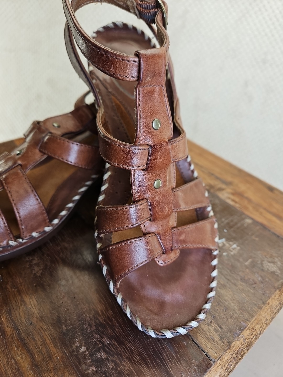 Ariat Wedge Sandal Women Ankle Strap Brn Leather Open Toe Comfy Sz 7.5 Pre-loved