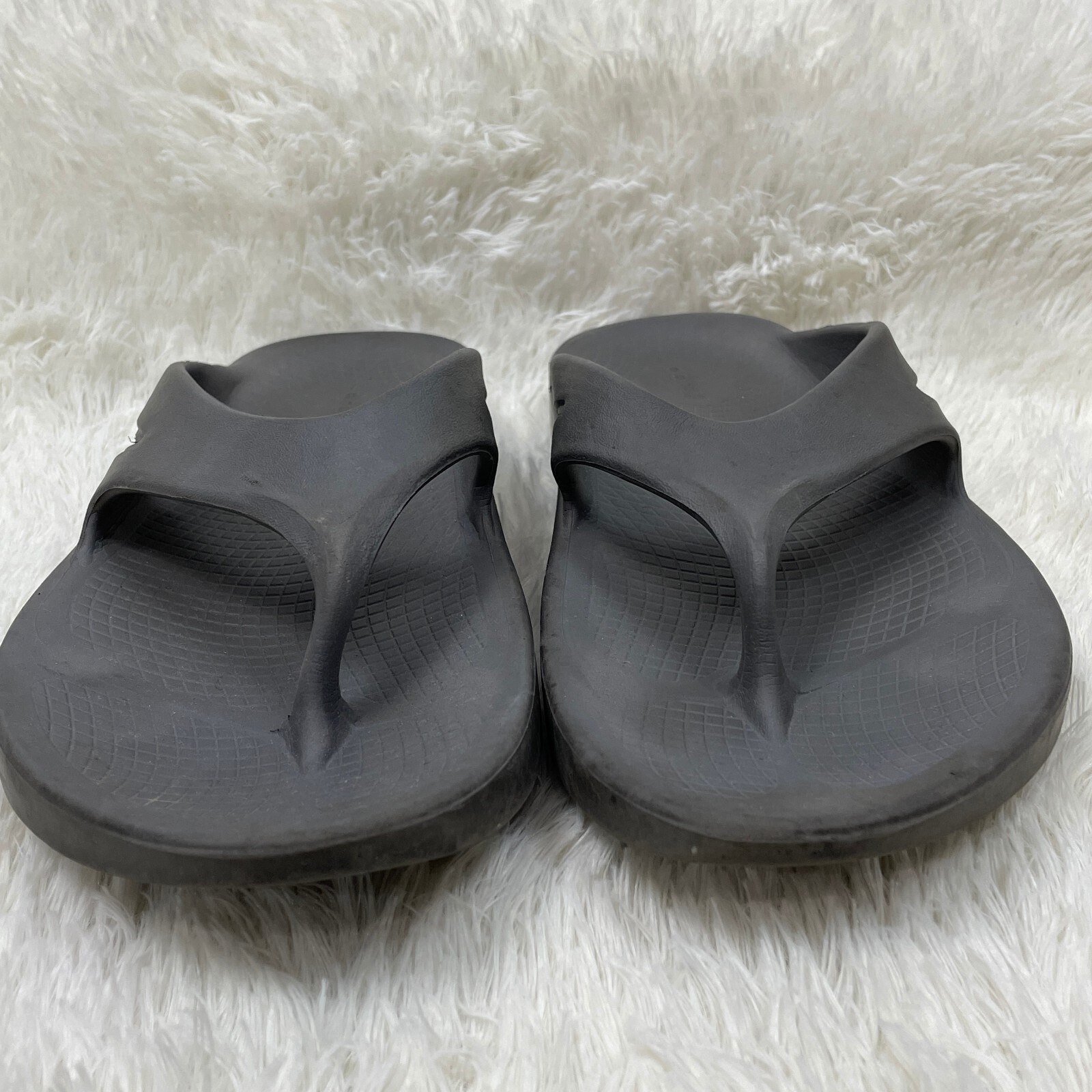 OOFOS Original Recovery Sandal Thong Flip Flops Slip On Womens 11 Mens 9 Black