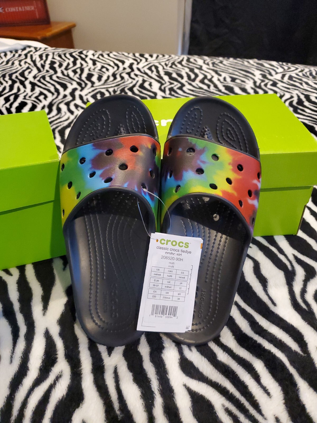 Crocs Slide Graphic Mens 4 Womens 6 Tie Dye Pattern