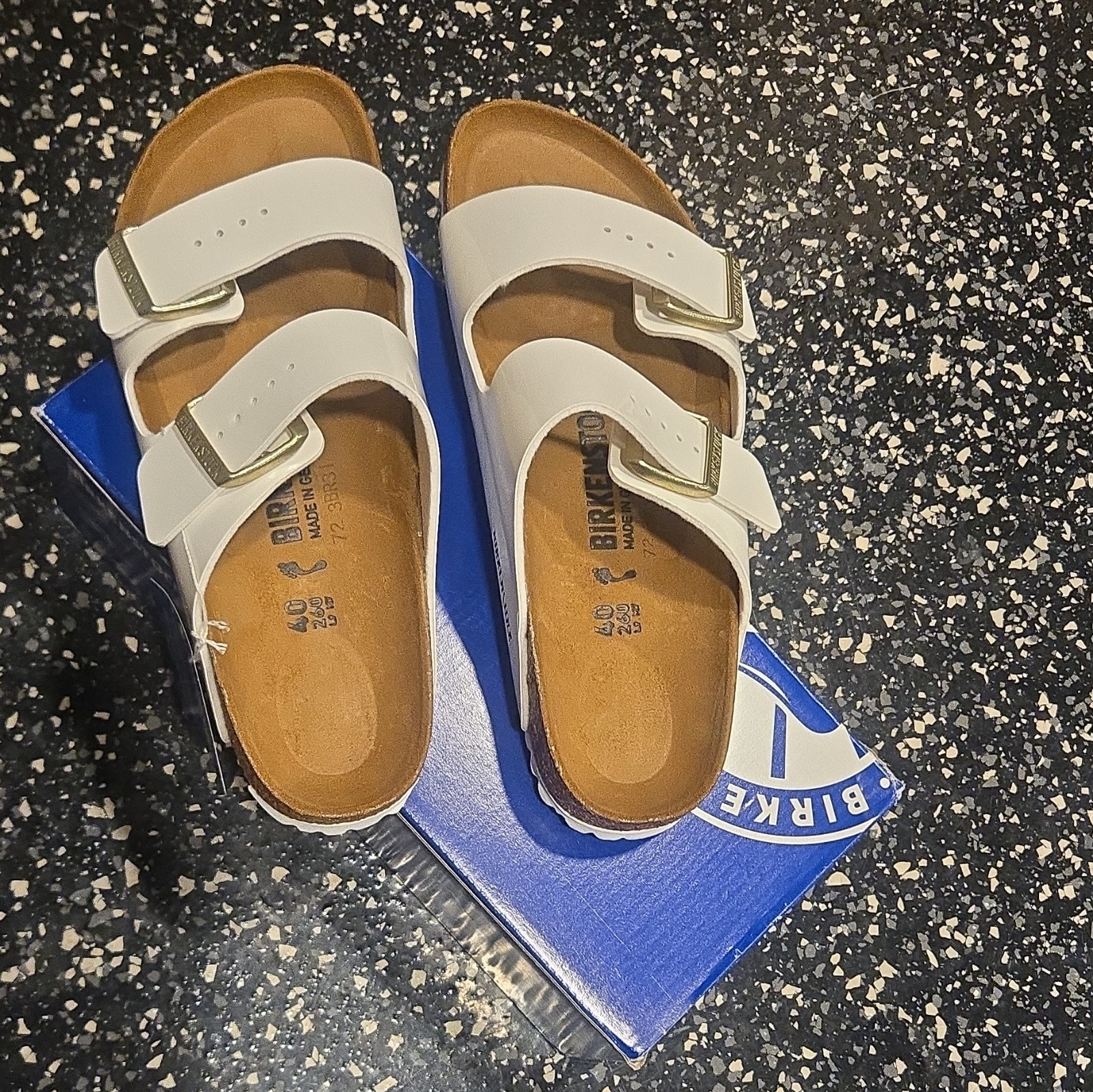Birkenstock Arizona BS White Patent Slide Sandals Birko-Flor EU 40 US 9 Narrow