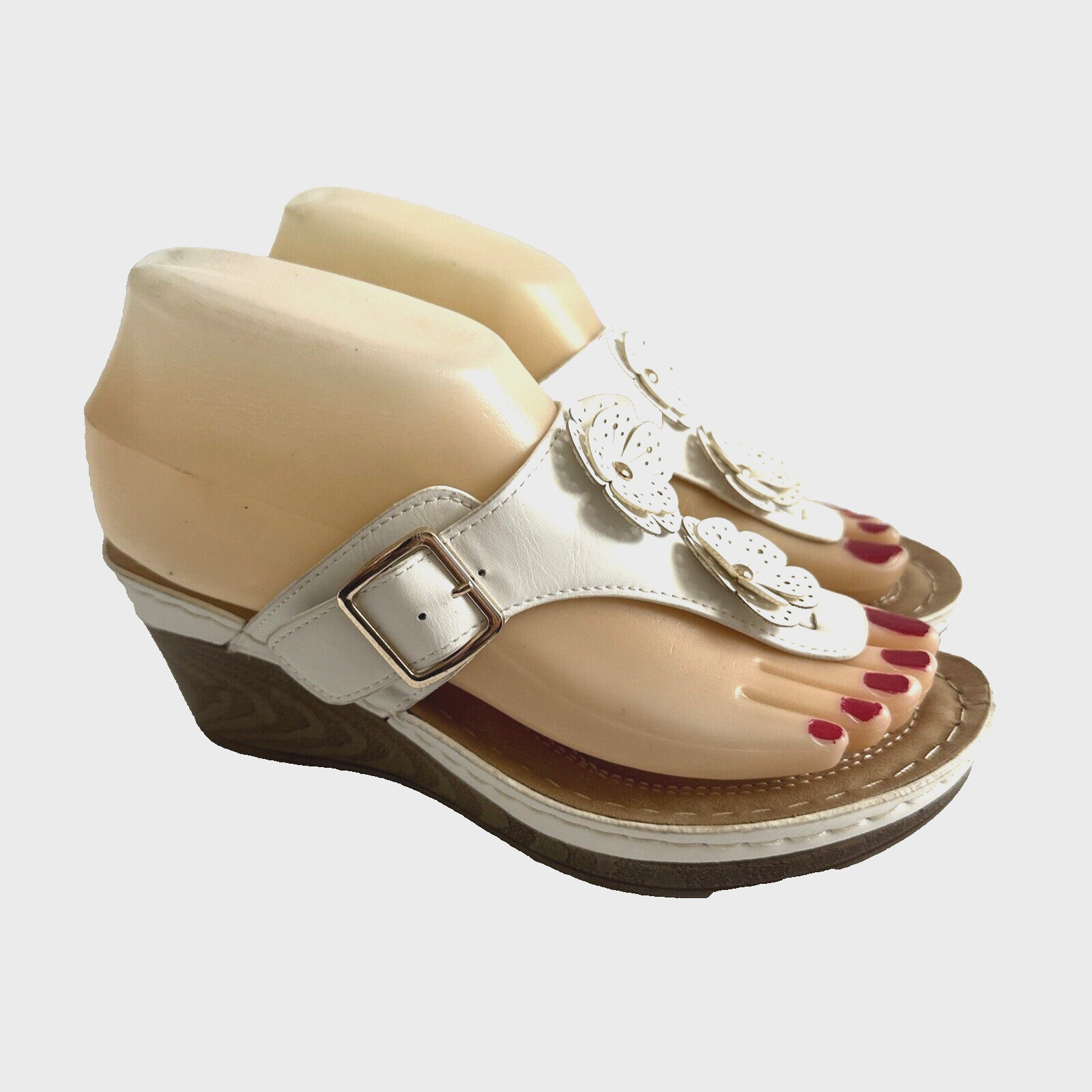Good Choice Women Size 7 M White 2.5″ Wedge Heels Floral Slides Sandals Mules