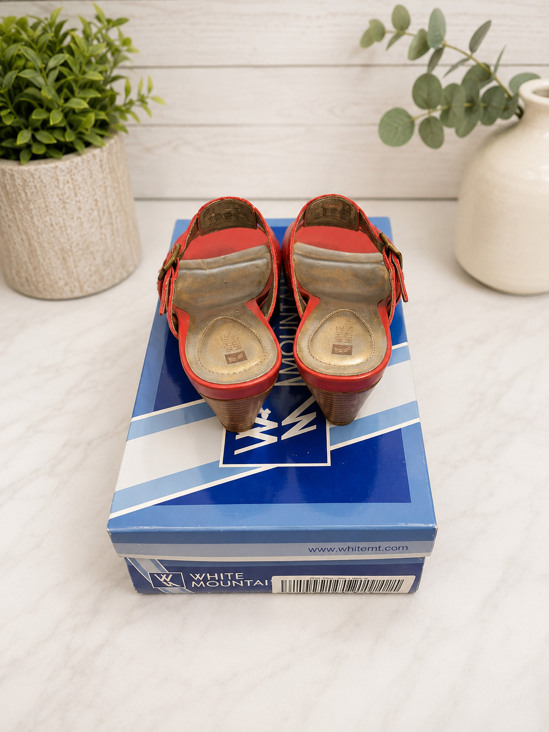 NIB White Mountain Mimic Red Leather Slide Sandals Size 7