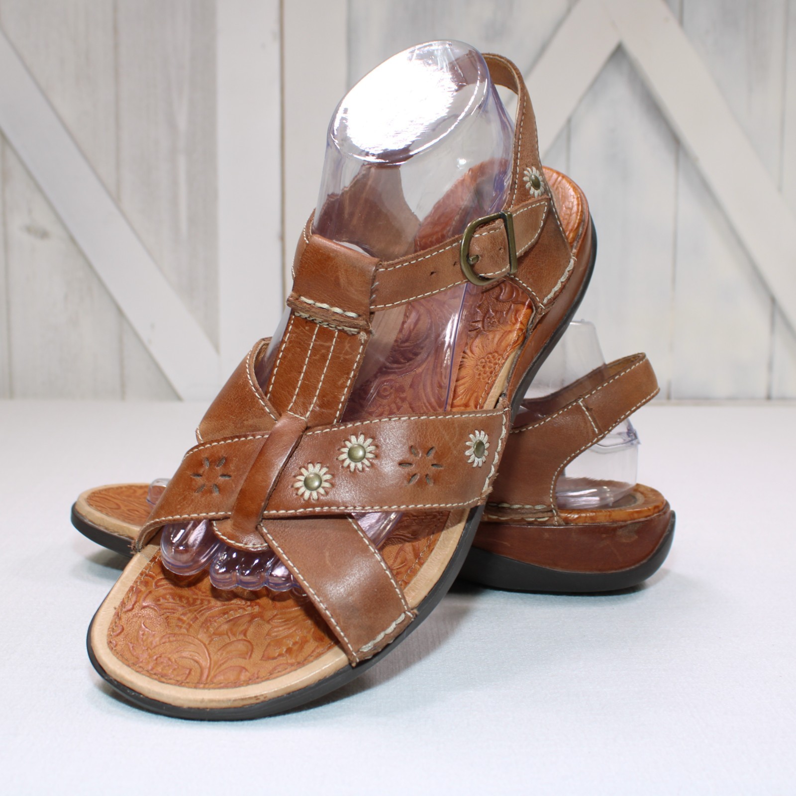 Ariat Women’s Leather Wedge Sandals Daisy Floral Embossed Detail Size 10b Brown