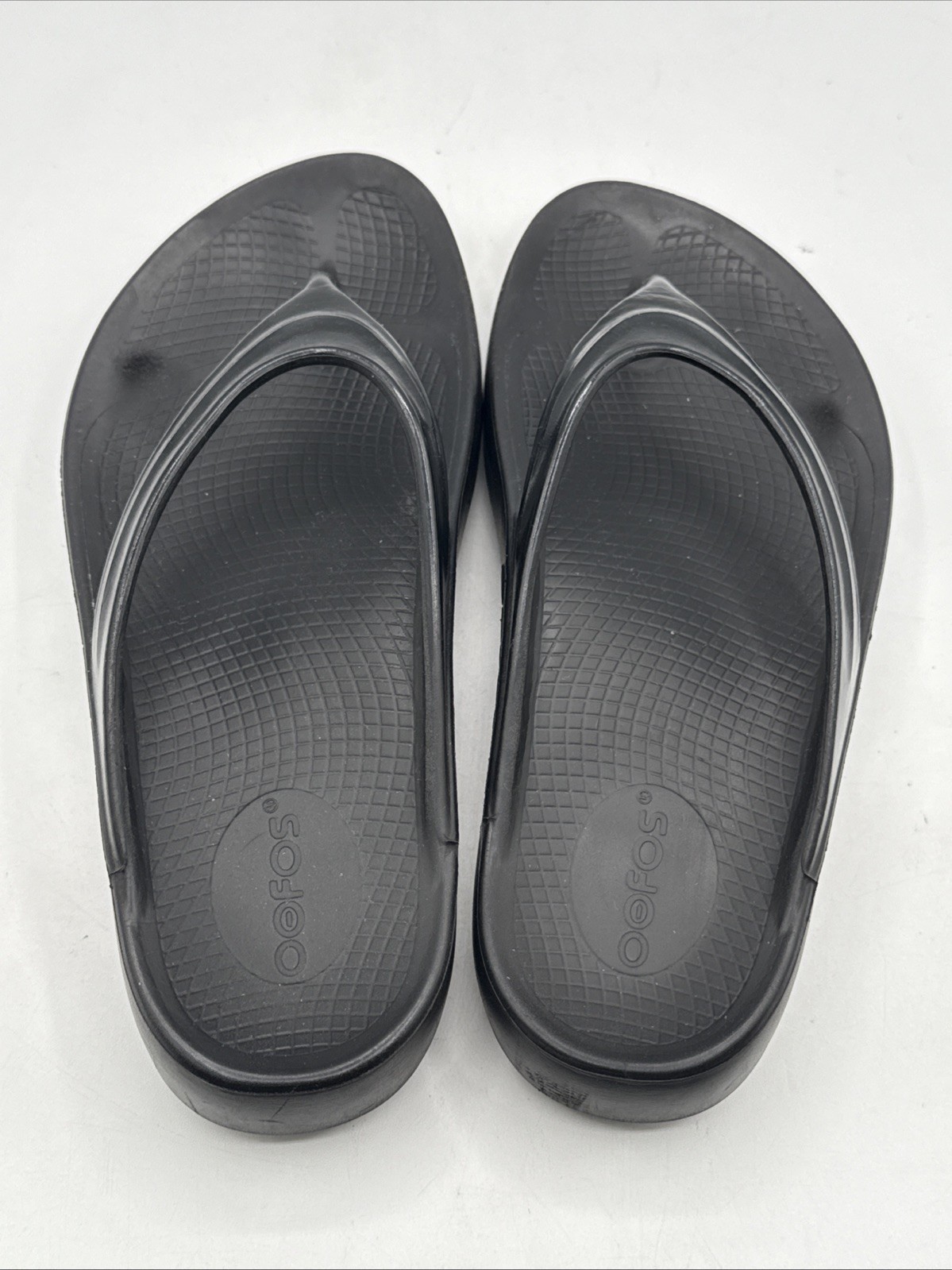 Oofos Ooriginal Flip Flop Thong Recovery Sandal size 8 women’s black