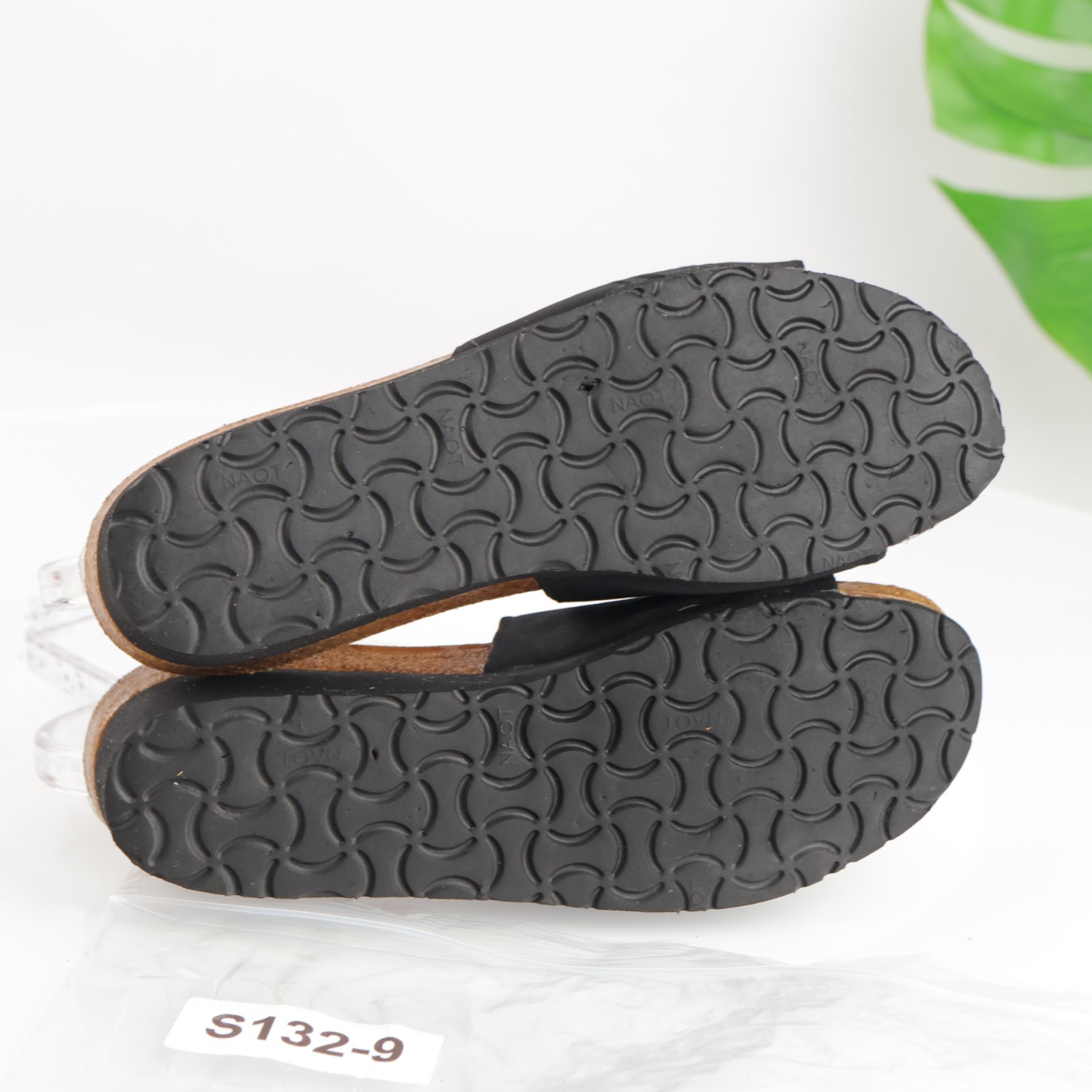Naot Womens Alana Sandals Size 39 8 Black Slide Wedge Cork Footbed Comfort Shoes