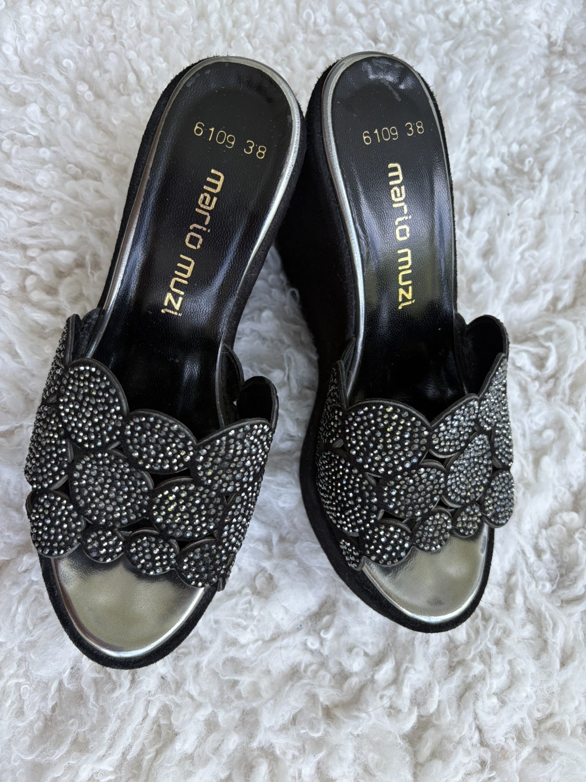 Beautiful Designer Pure Leather Sandals European Made Size 8