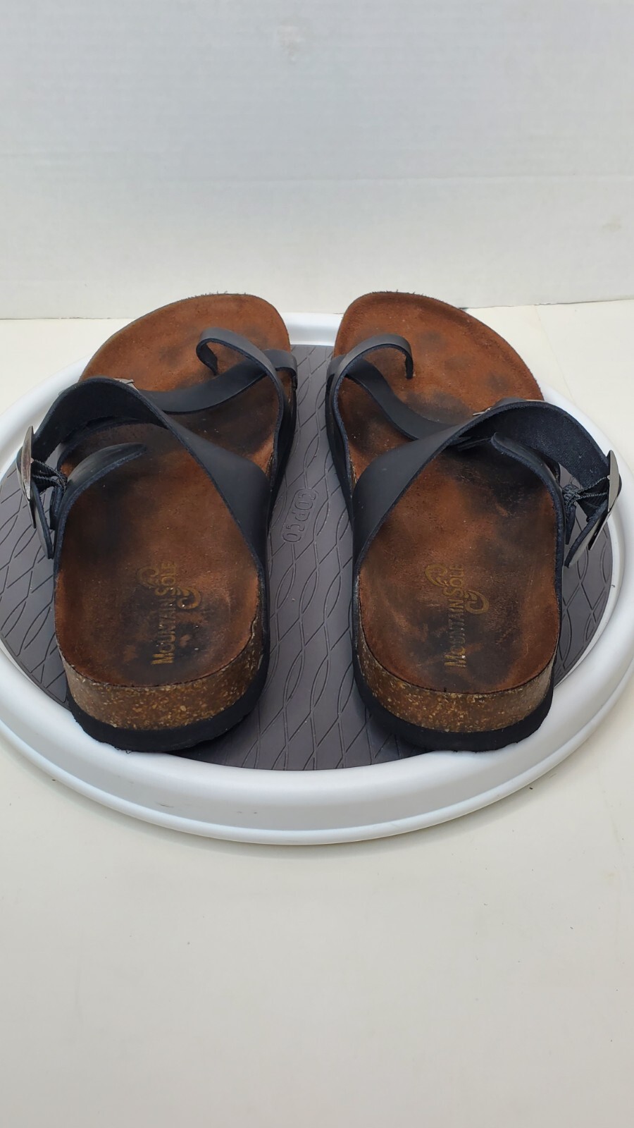 Mountain Sole Easy Slip-On Size 8 Womens Black Leather Sandal *MODERATE WEAR*