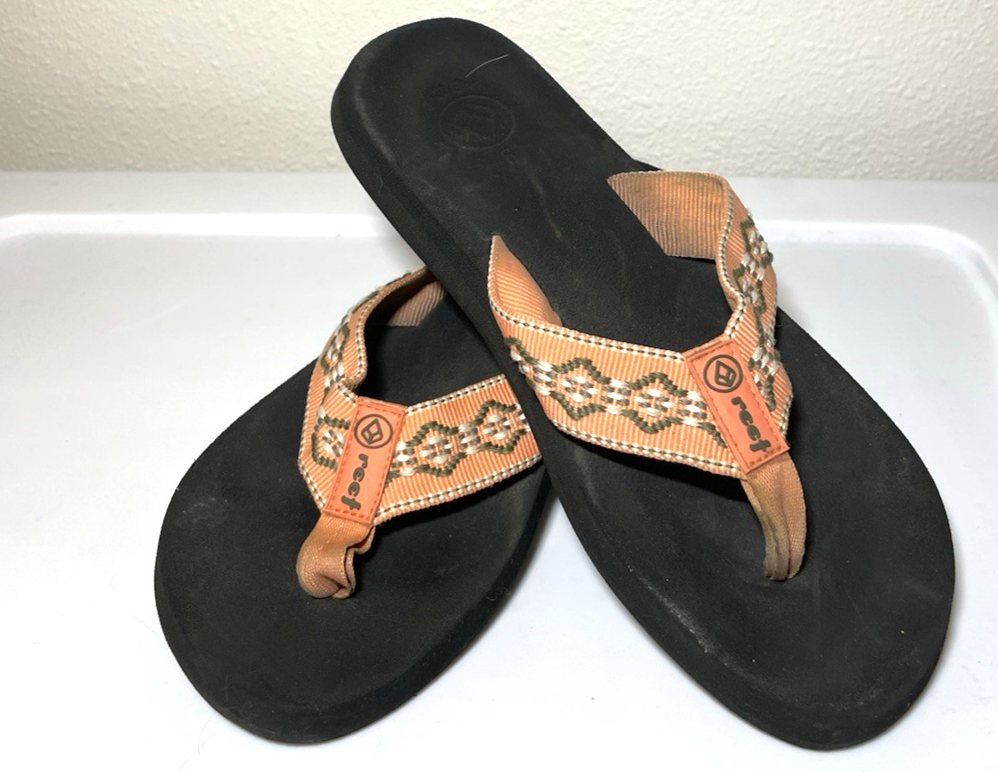 Teva Flip Flops, Women Size 9, Peach/Orange strap