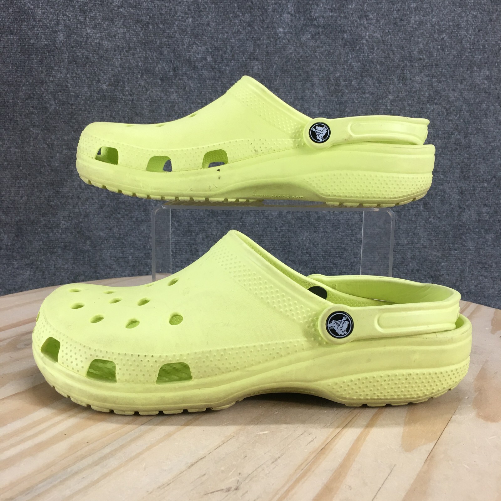 Crocs Sandal Womens 11 Yellow Daylily Classic Clogs Slingback Cut Out Comfort