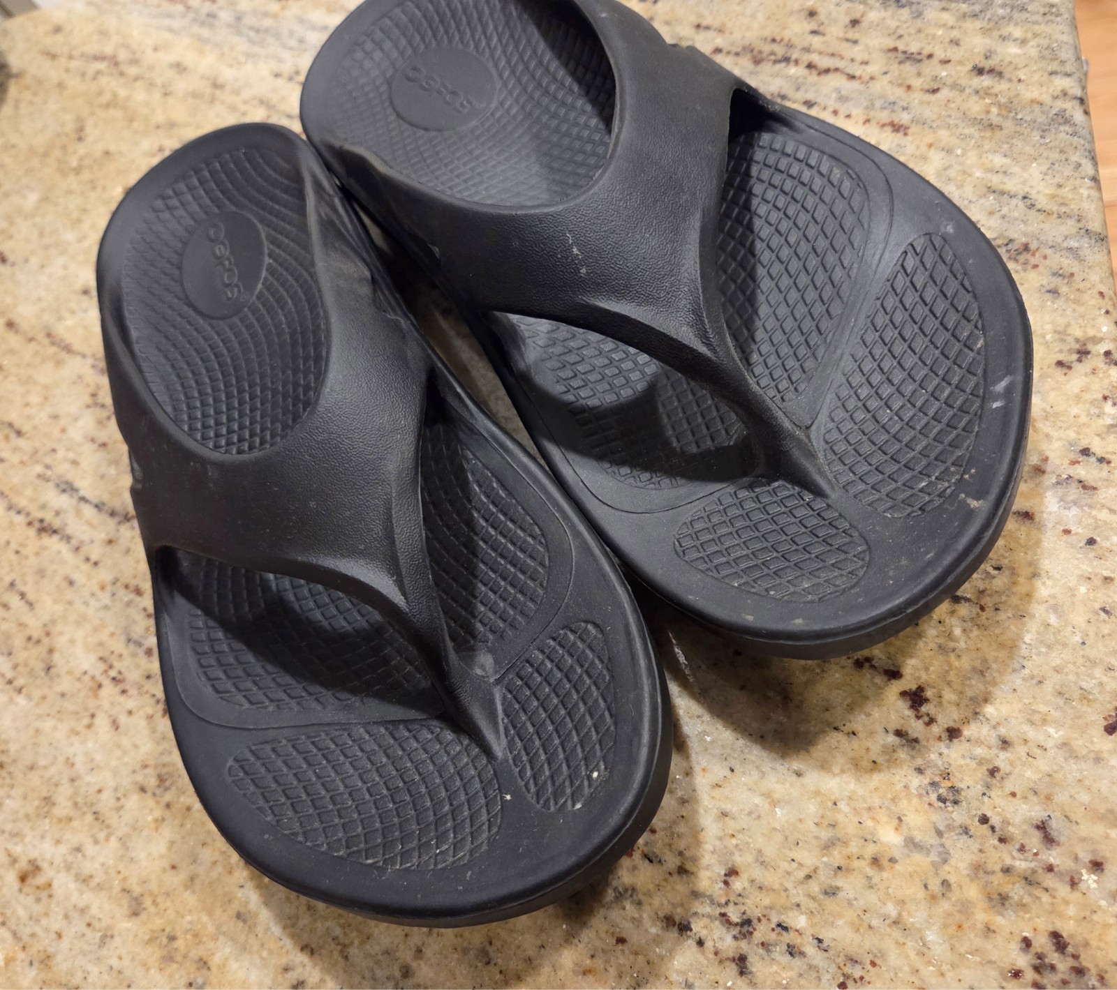 Oofos Original Unisex Recovery Thong Flip-Flop Black Men Size 8 Womens 10 EU 41