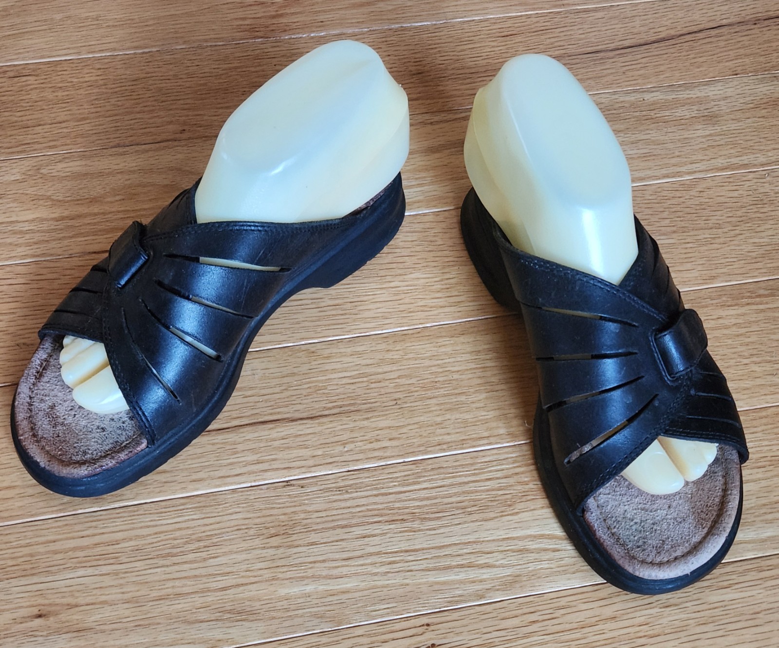 Ariat Black Leather Strappy Sandals Slides Women 38.5/7.5 B