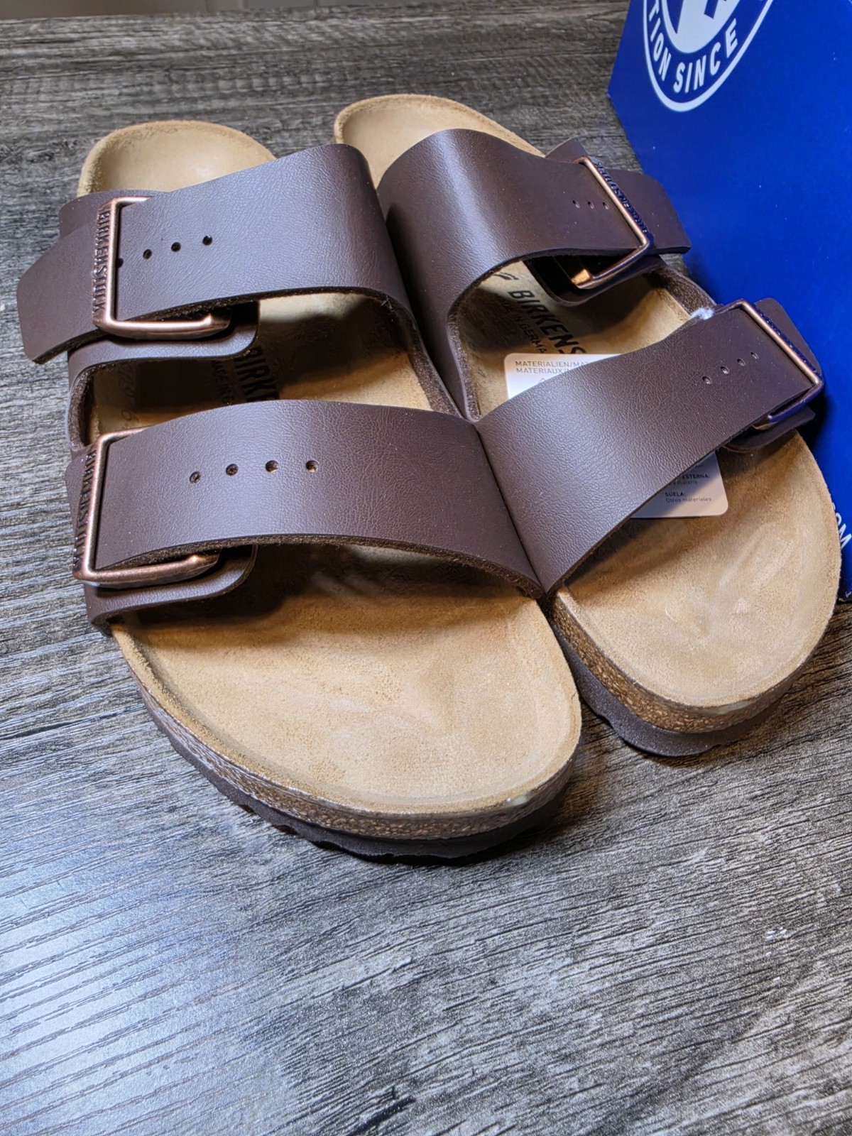 Size 9 Birkenstock Arizona BS Dark Brown Size 40N