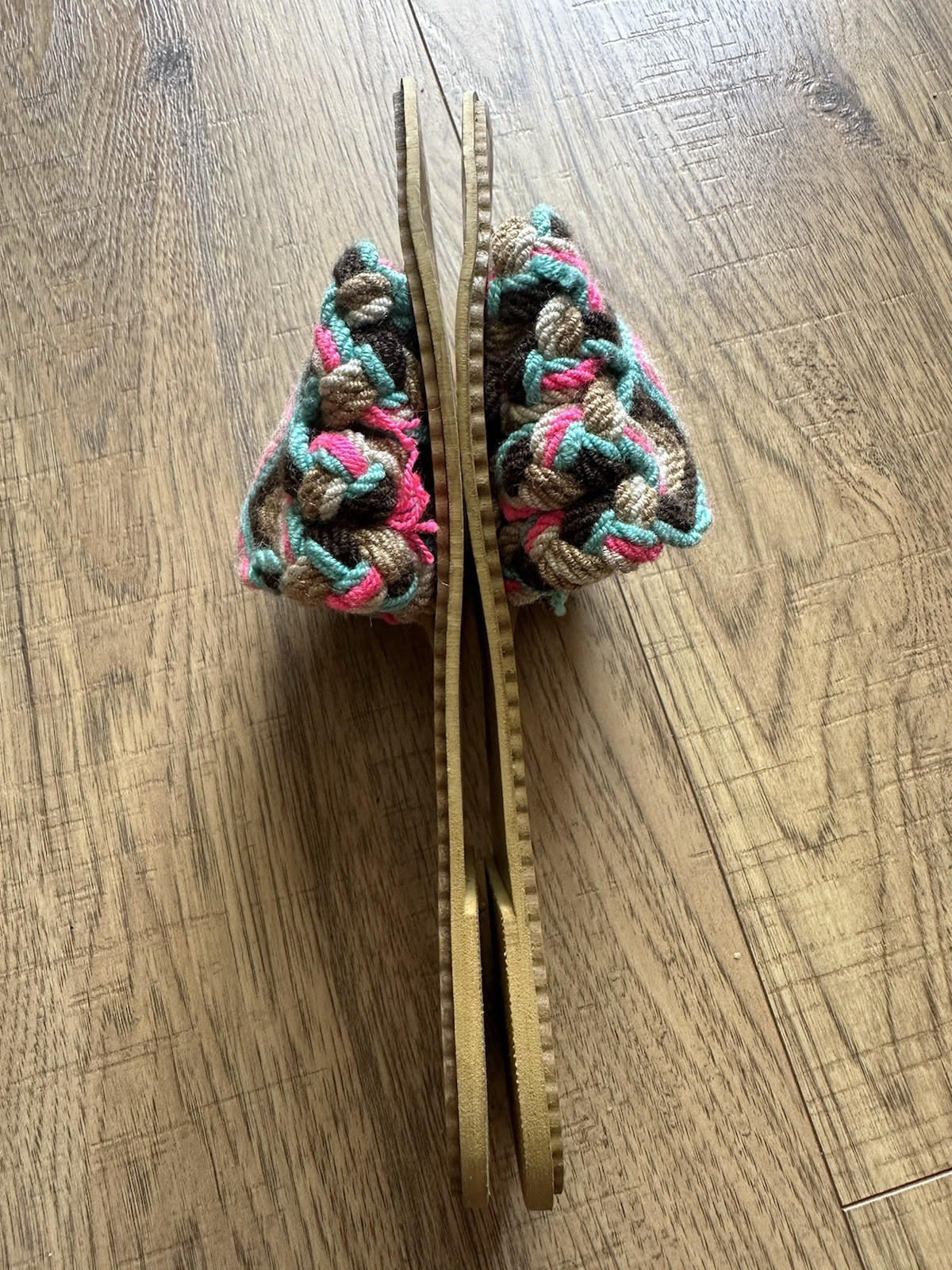 Katico Ladies Size 8 Woven Colorful Sandals Casual Summer Travel Flats Hippie