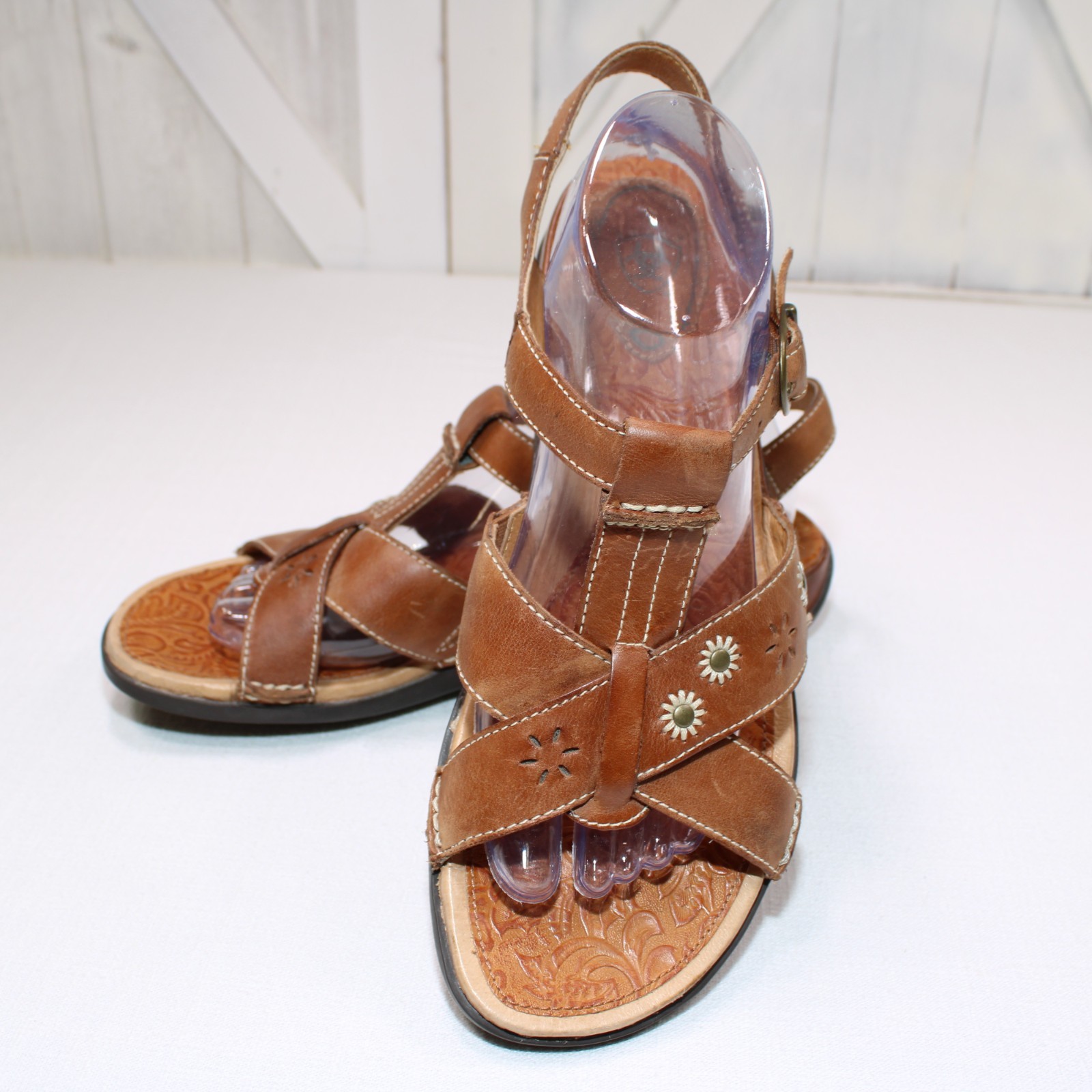 Ariat Women’s Leather Wedge Sandals Daisy Floral Embossed Detail Size 10b Brown