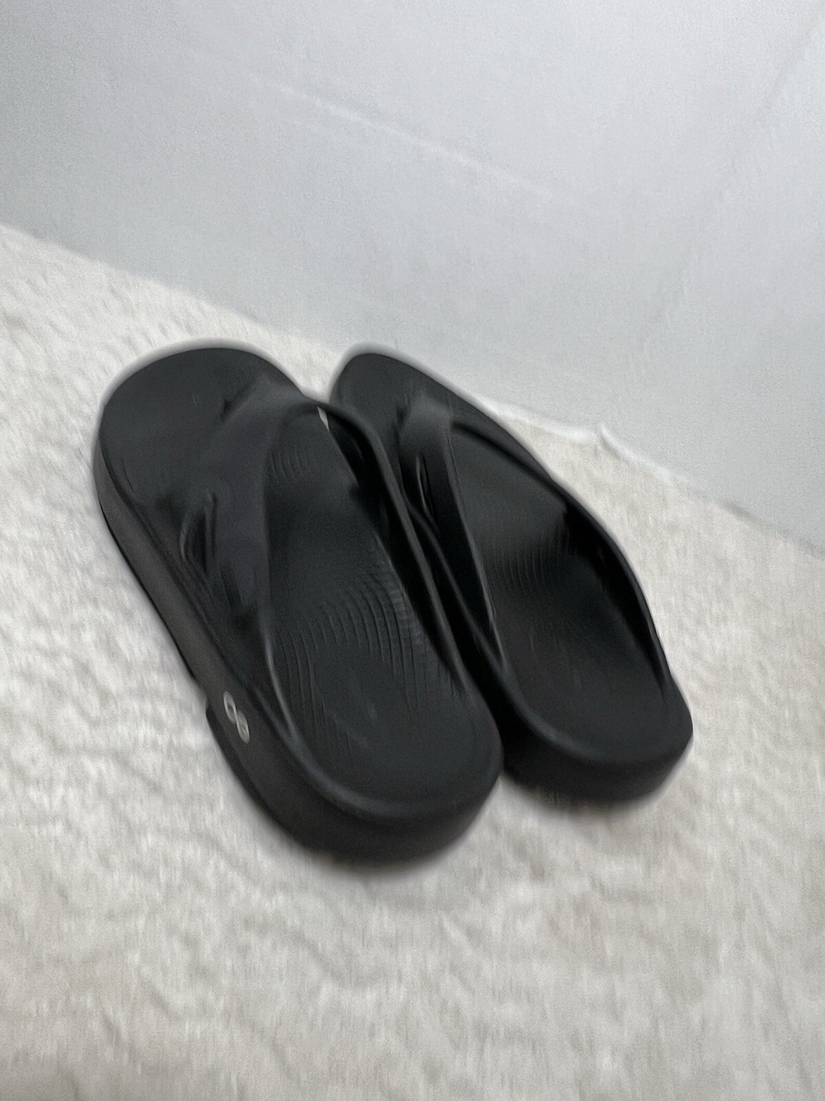 Oofos Original Black Women’s Size 10 Men’s Sz 8 Recovery Thong Flip Flop Sandal