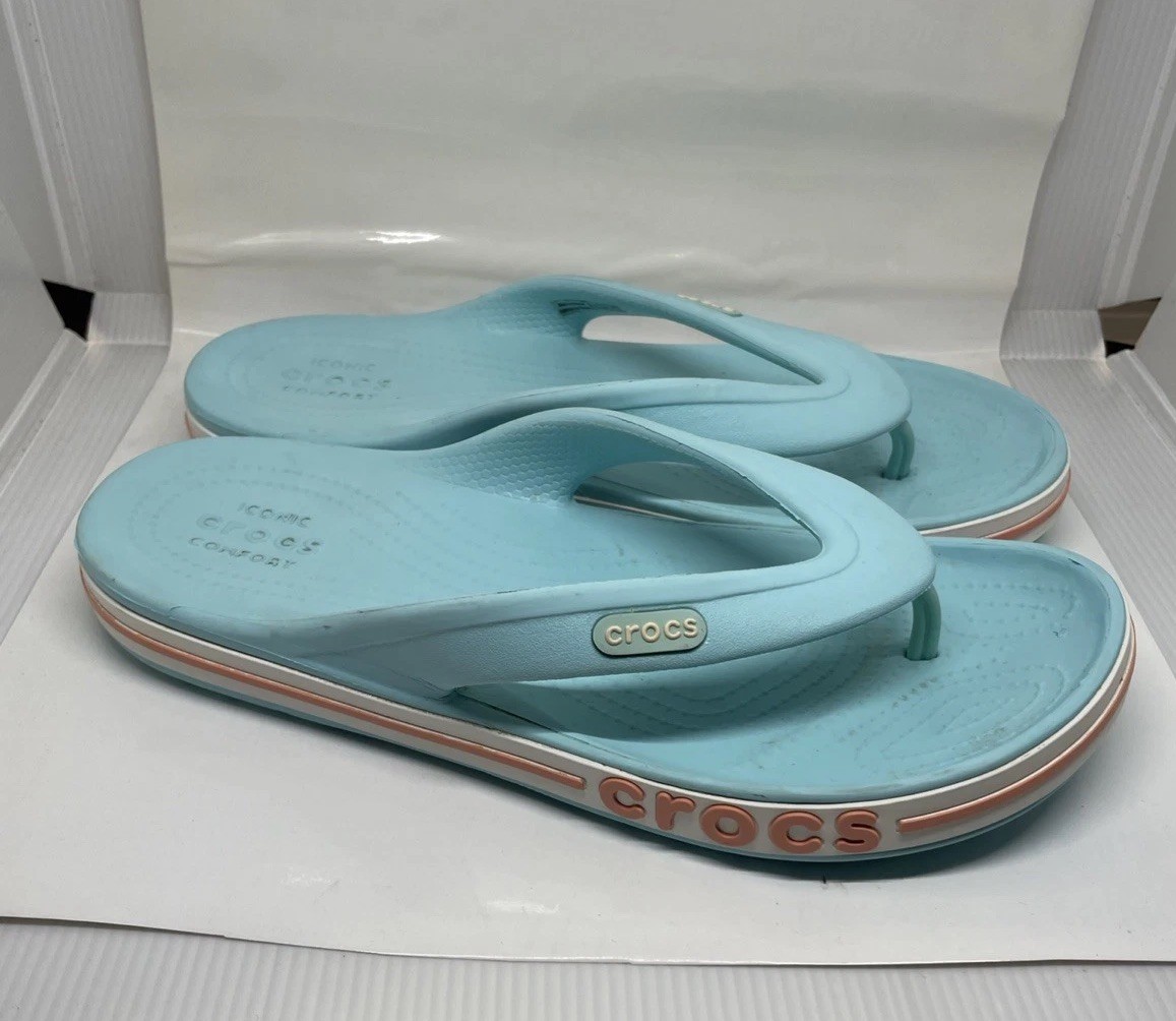 Crocs Bayaband Flip Flops Unisex Men 6 Women 8 Light Blue Pink EUC!