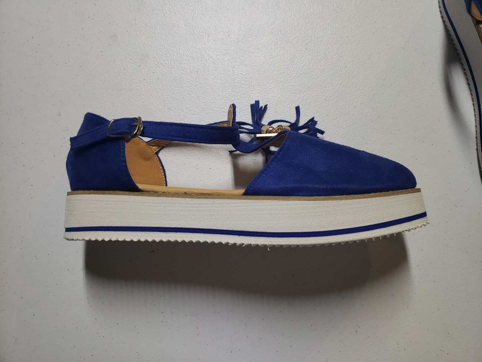 Women Summer Sandals Fashion Buckle Strap Tassels Solid Flat Platform 1.25″ High