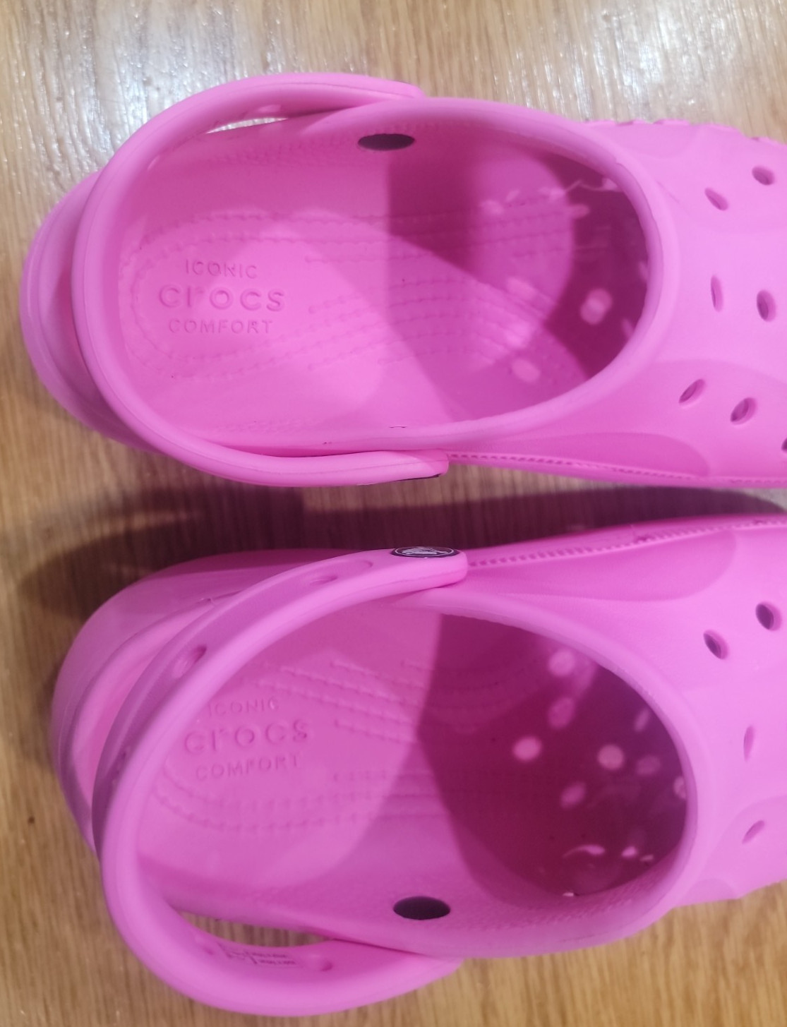 Crocs Classic Clog Womens Size 5 Hot Pink Beach Walking Outdoor Sandals
