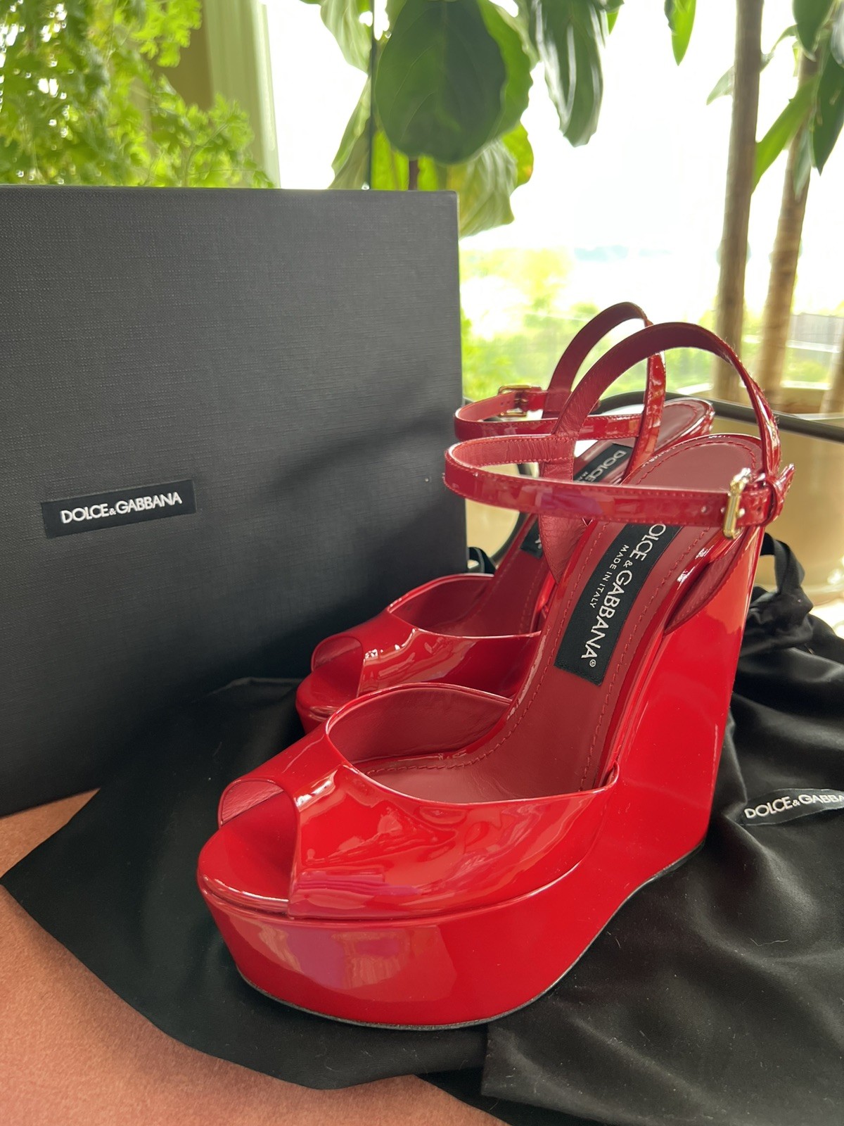 Dolce And Gabbana 💎AUTHENTIC! Dolce & Gabbana Red Bianca 105 Patent Leather