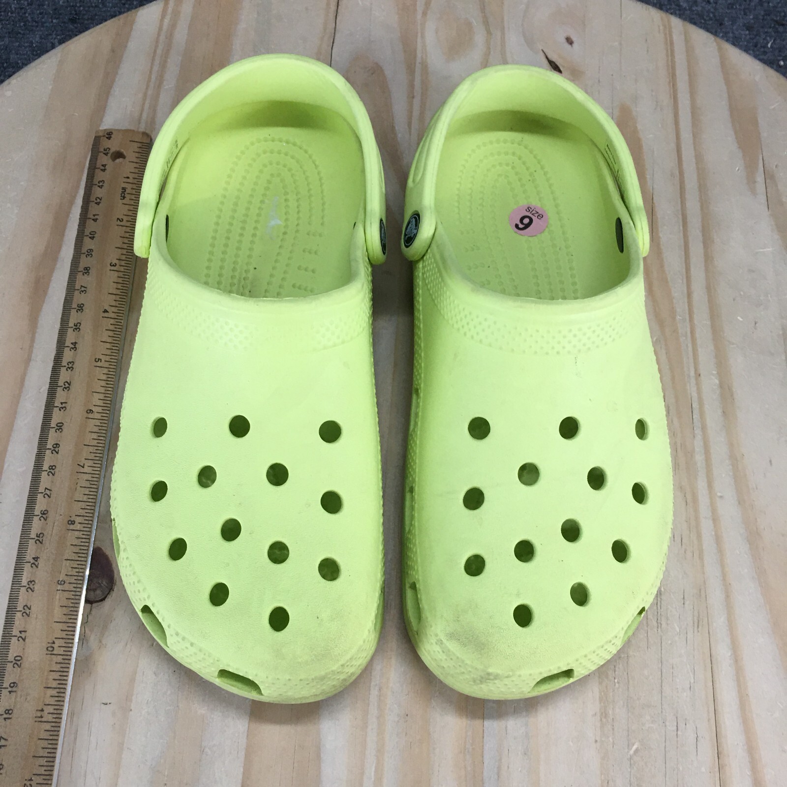 Crocs Sandal Womens 11 Yellow Daylily Classic Clogs Slingback Cut Out Comfort
