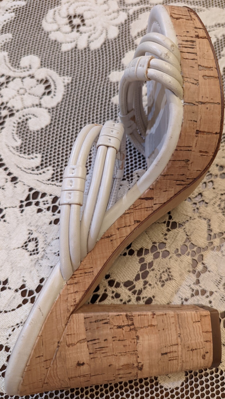 COACH 9 WHITE LEATHER JASLEEN STRAPPY SANDAL 4.75″ HIGH CORK HEEL 1.25″ PLATFORM