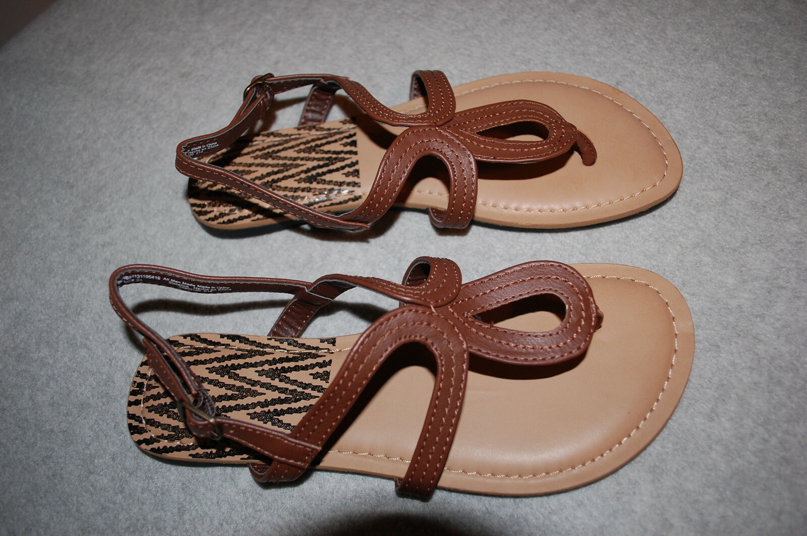 Womens BROWN THONG SANDALS Oval Curves KEYHOLE Ankle Strap SIZE 6 7 8 9 10 11