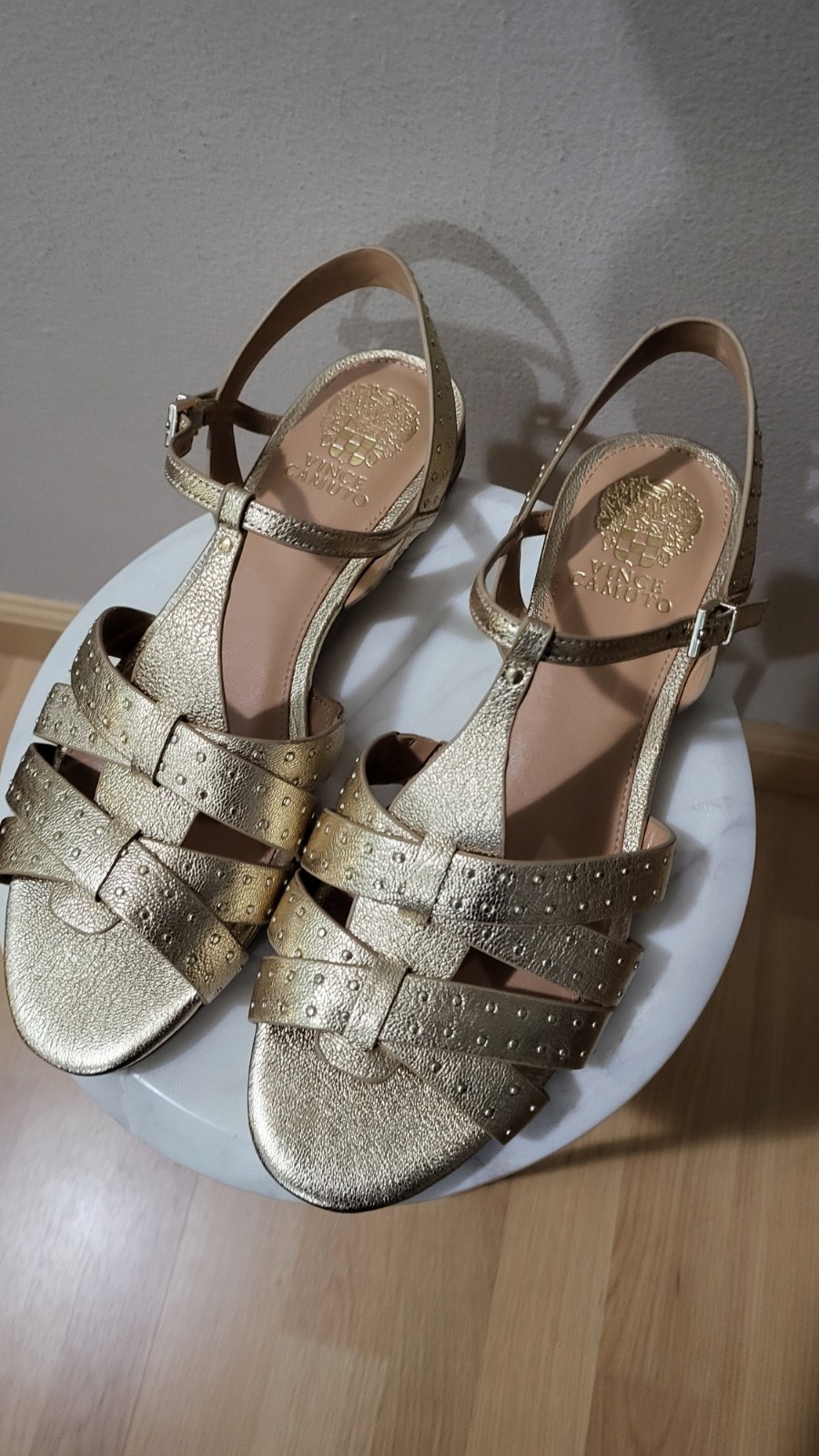 Vince Camuto Women’s Leather Gold Strappy Ankle Strap Studded Sandals 9.5M Box