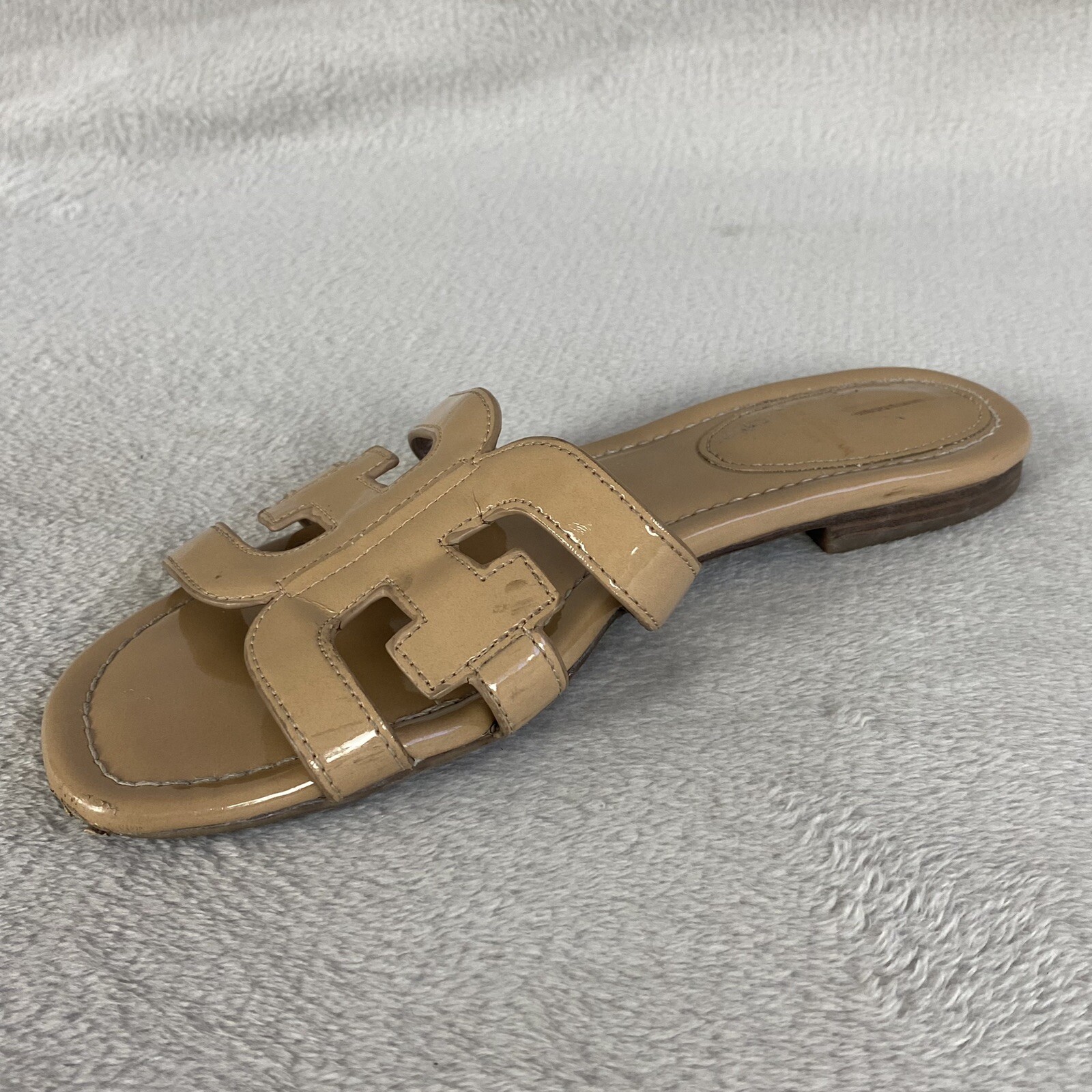 Sam Edelman Bay Womens Slide Sandals Size 8.5 M Tan Patent Leather Flats Slip On