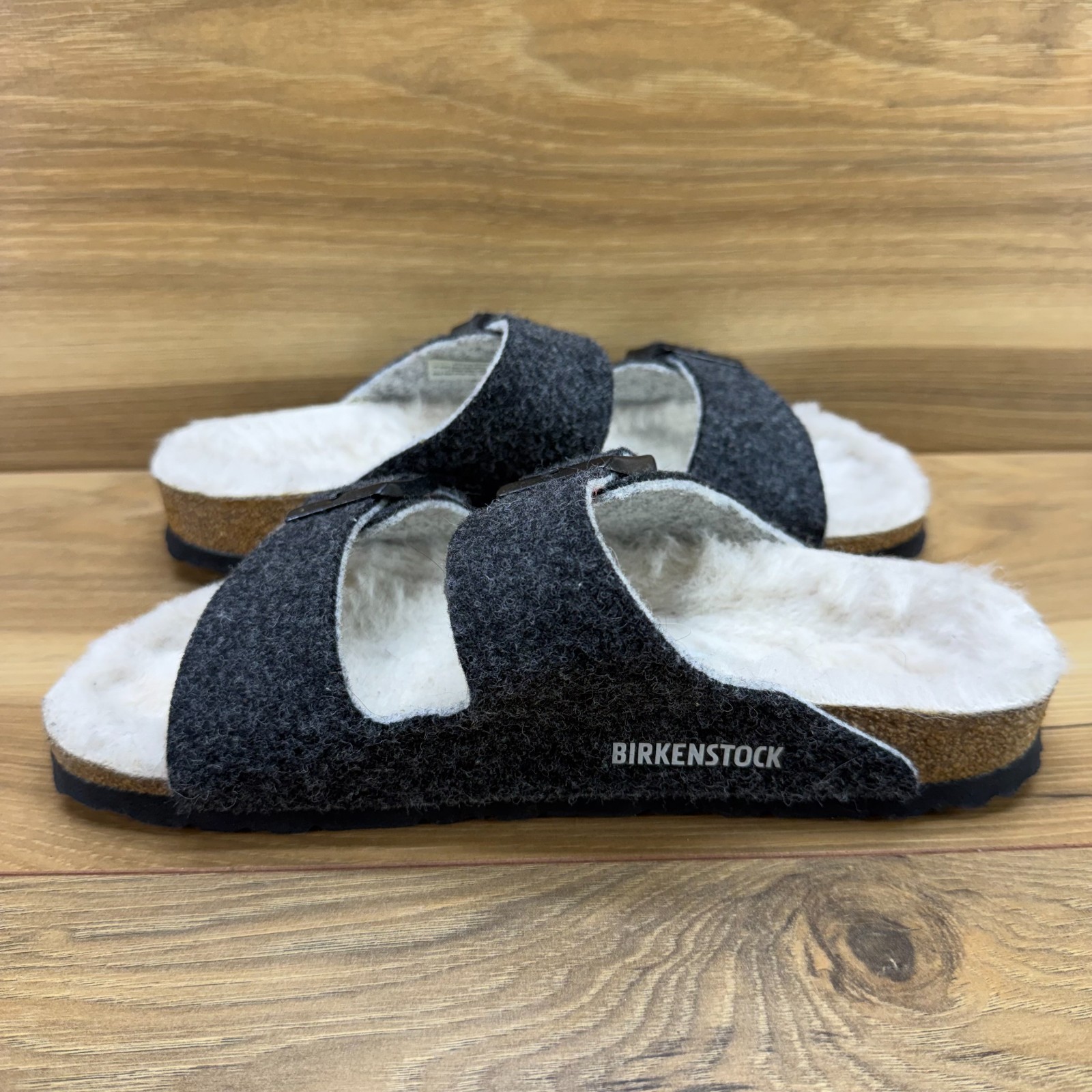 Birkenstock Arizona Felt Wool Womens 7 N EU 38 Charcoal Sandals Shearling Fur