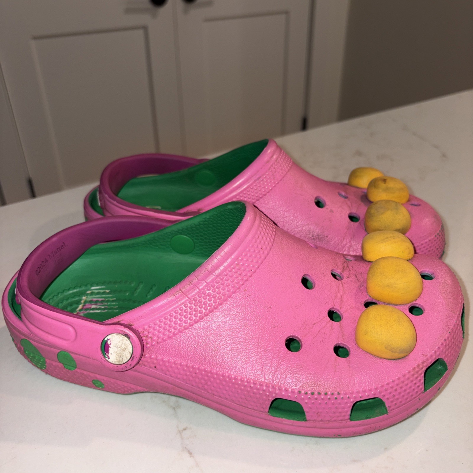 Crocs Barney LMTD Edition Adult Clog I LOvE You , You Love Me Men 6Women’s 8