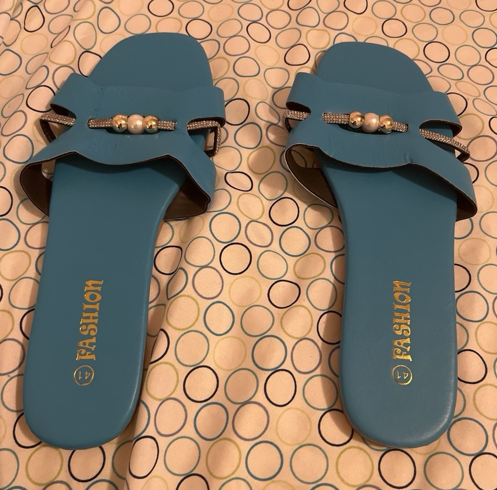 Fashion Women’s Blue Leather Slide Sandals Slip On Straps Beaded Solid US 7