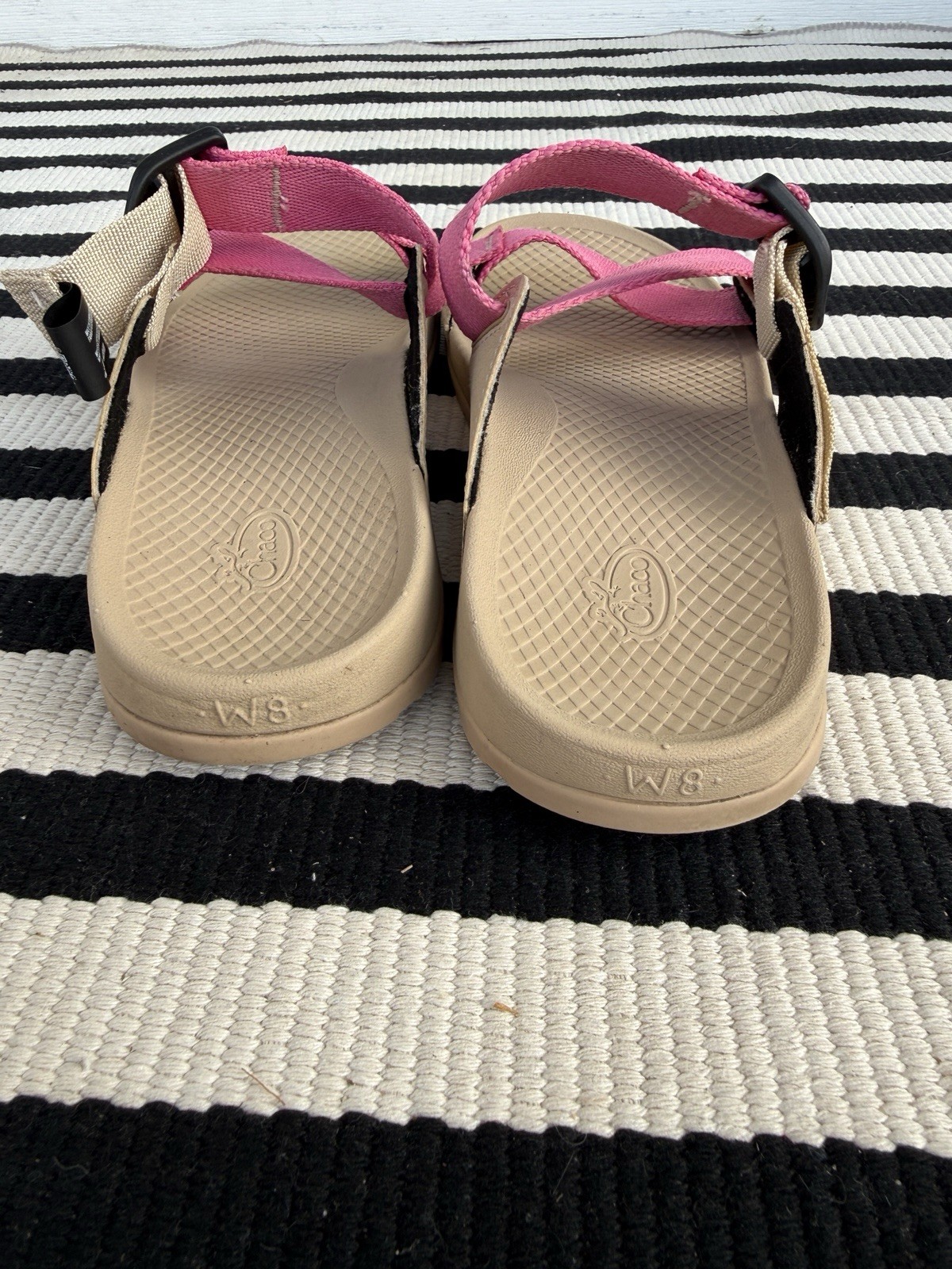 Chaco Women’s Sandals Size 8.5 PINK with Adjustable Straps!