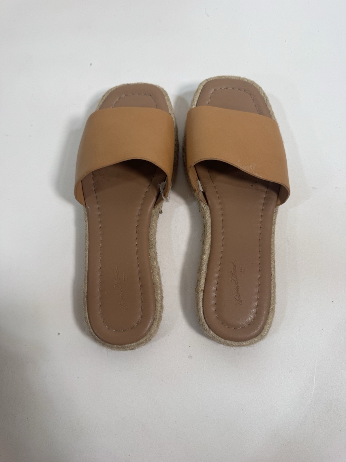 universal thread square toe sandal size 7