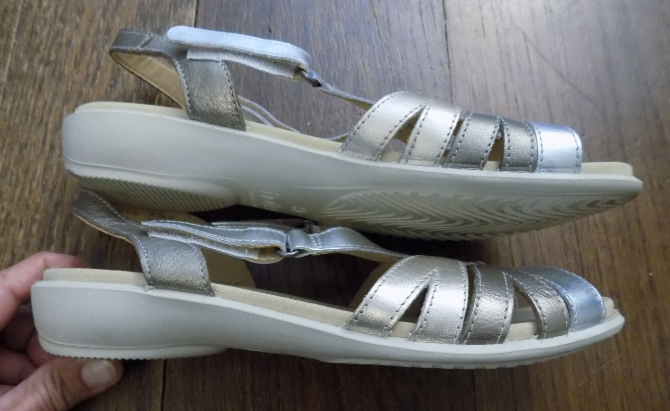 Hotter Flare STD 7.5 Metallic Leather Sandals Bronze Gold Silver 1.25″ wedge EUC