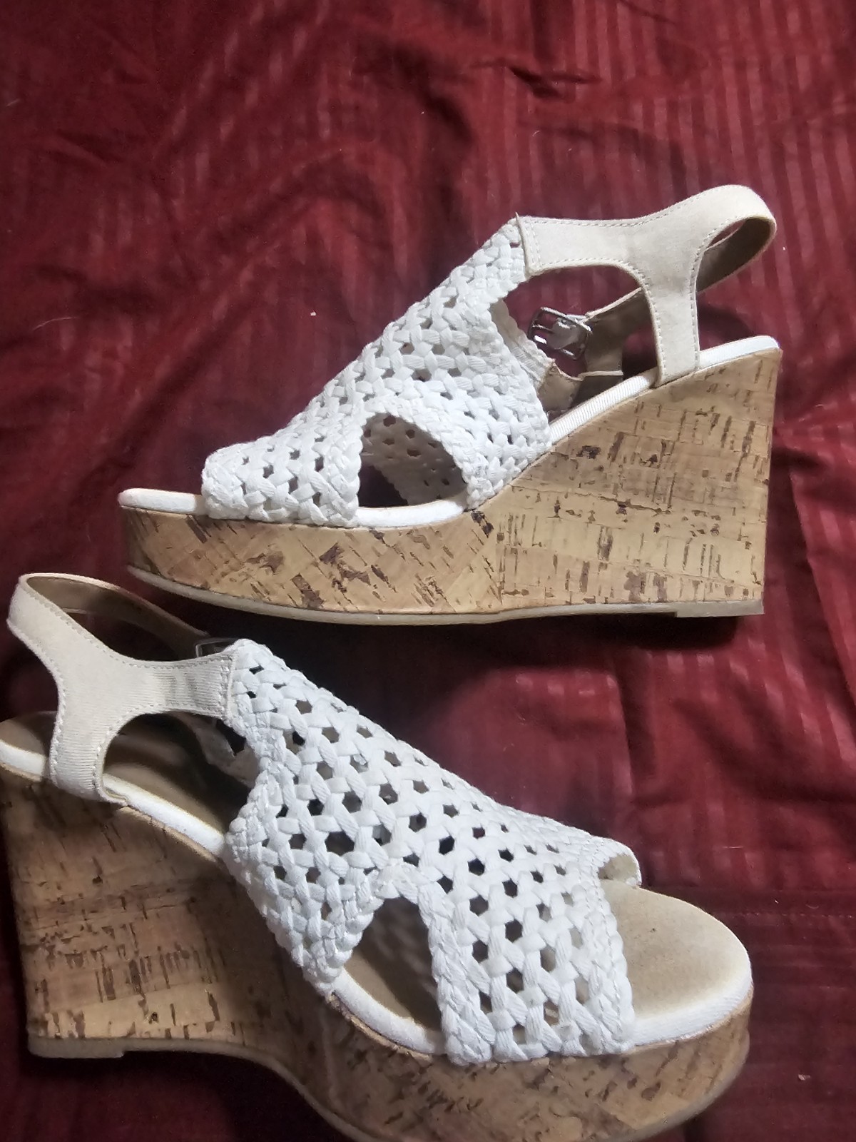 SO Chunky Heel White Sandals 9.5