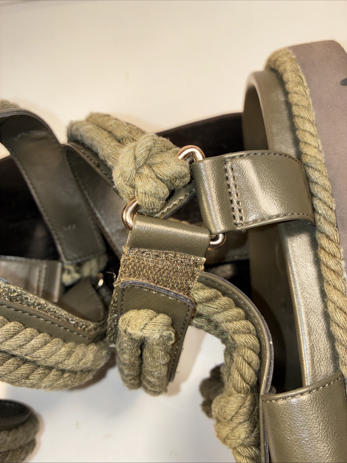 Exe Daphne 780 Flat Rope Sandal Olive Green Women’s Size US10 Measures 10 3/16