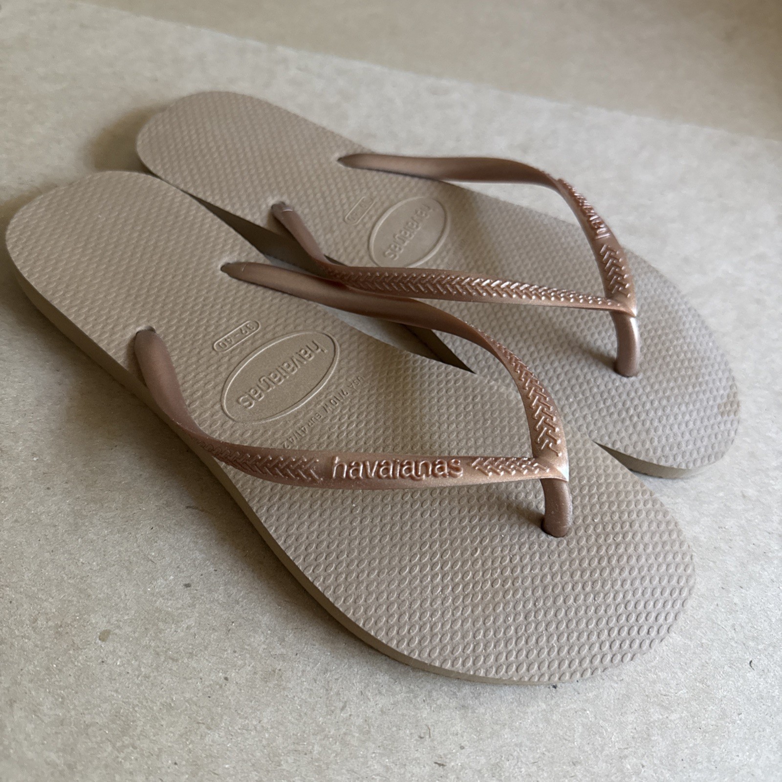 Havaianas Slim Light Bronze Metallic Bronze Strap 39/40 – New