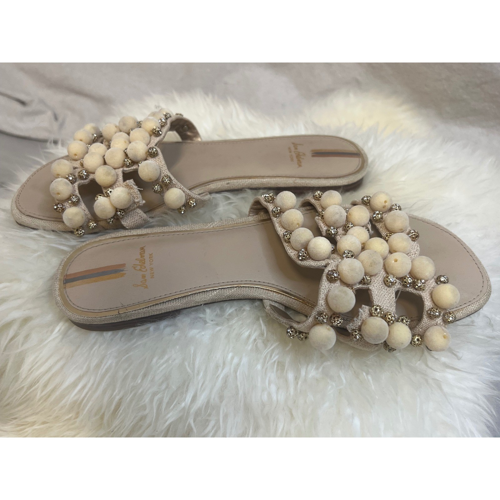Sam Edelman Bay 19 Slide Sandals Beige Pom Pom Sz 7M Flat Boho Embellished Beach