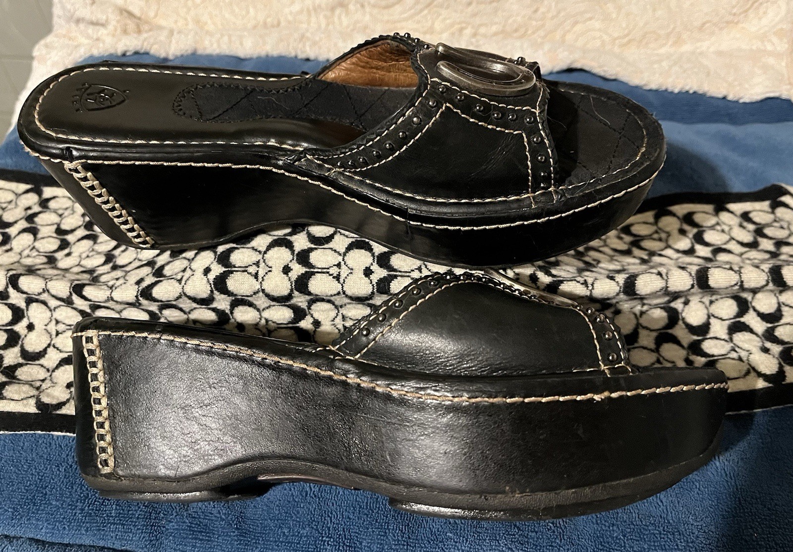 Ariat Black Leather Platform Clogs Sandals Mules – 8.5 B USA