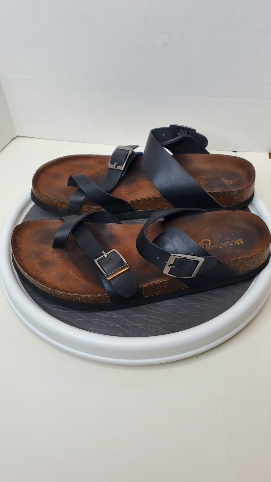 Mountain Sole Easy Slip-On Size 8 Womens Black Leather Sandal *MODERATE WEAR*