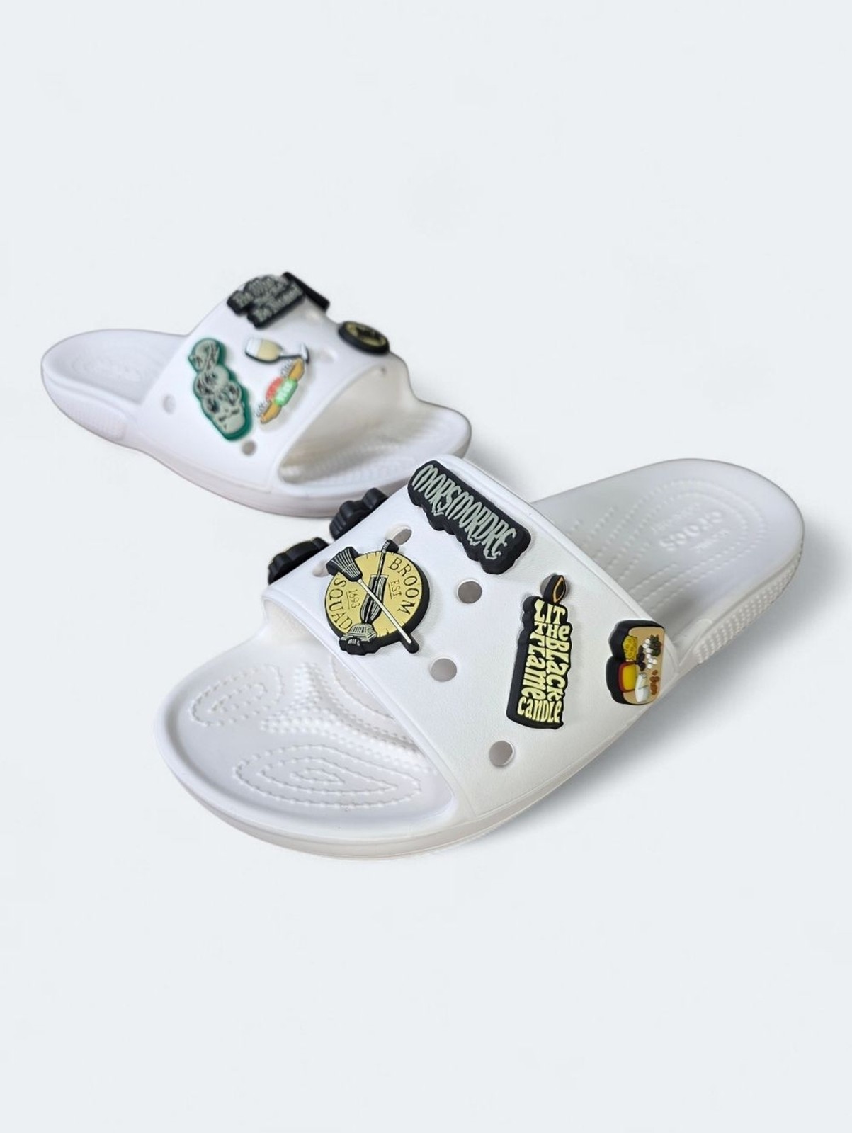 CROCS Slides Harry Potter Hokus Pokus Friends Jibbitz Collection Size M 6 W 8