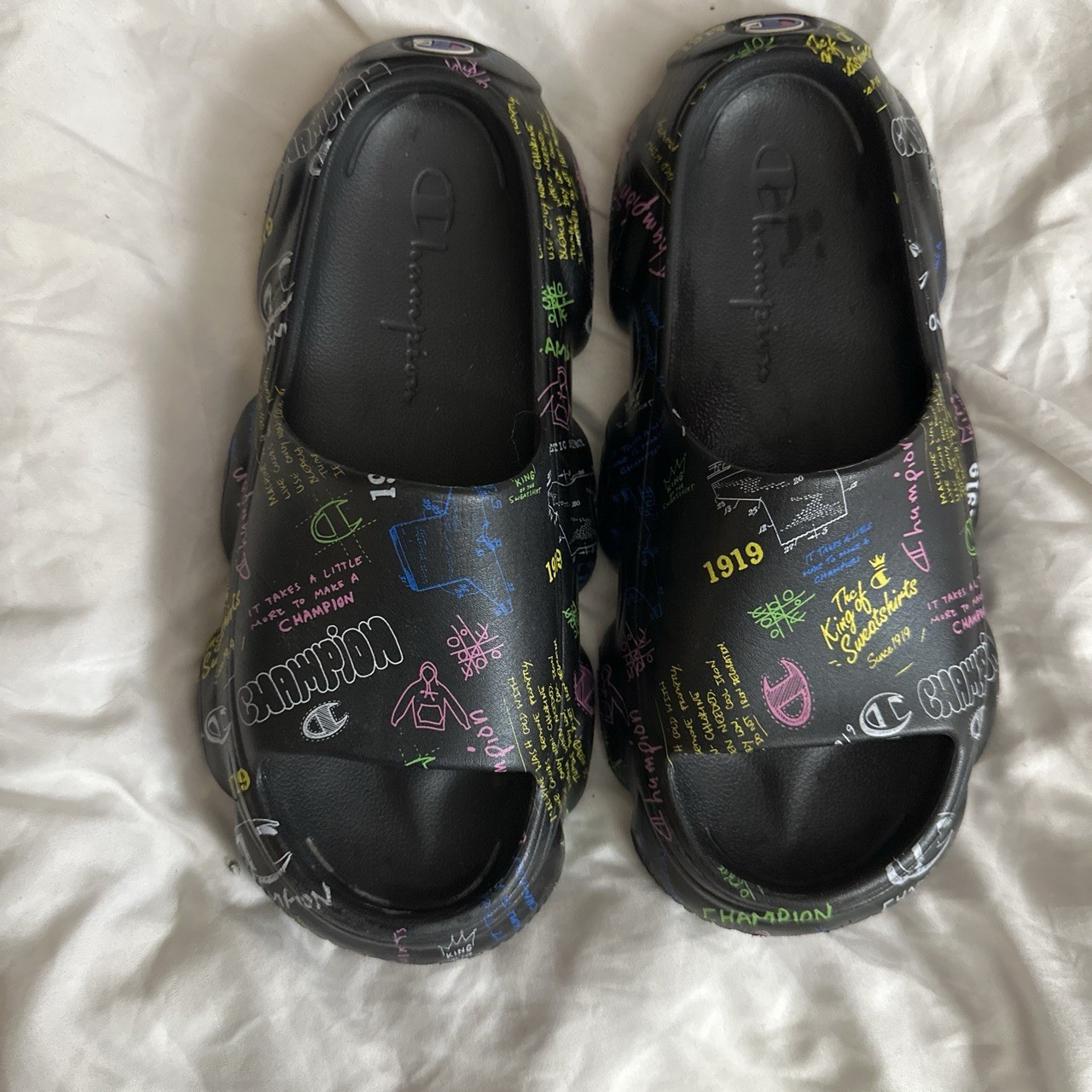 Champion Black/Multicolor Graffiti Logo Slide Sandals Teens US 5.5