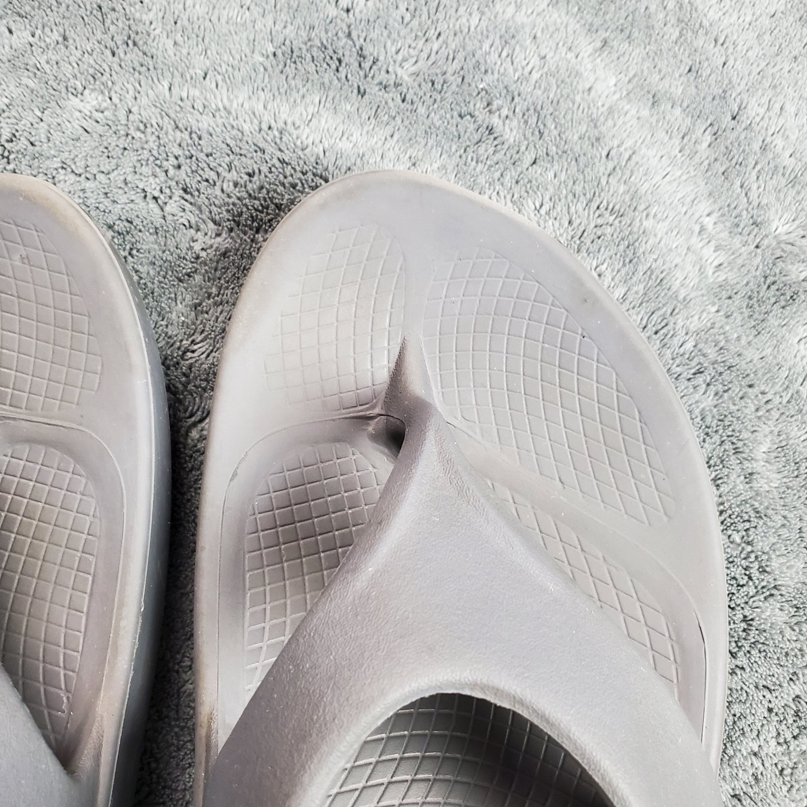 OOFOS Original Recovery Flip Flops Men’s 13 Women’s 15 Gray Comfort Thong Sandal