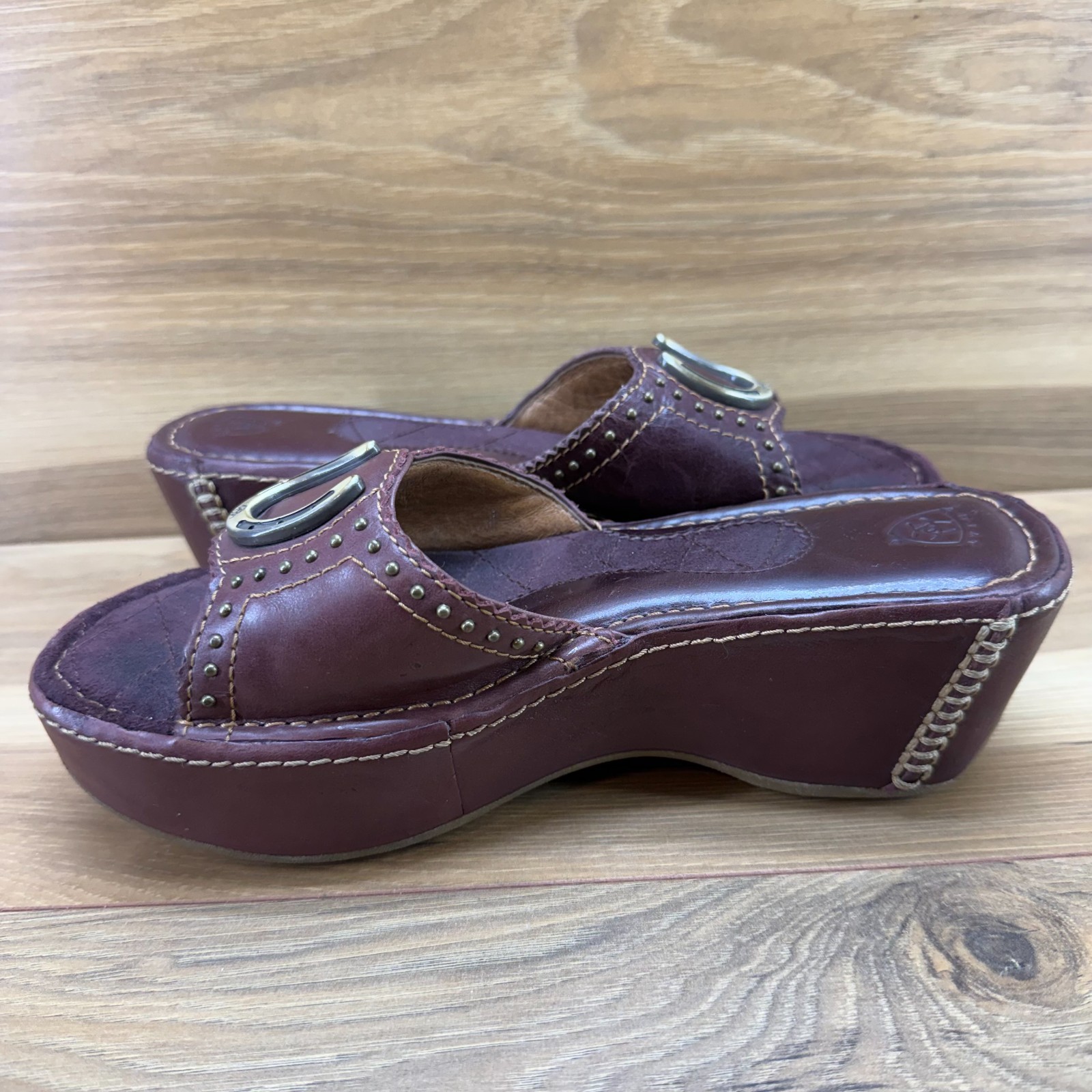 ARIAT Horse Shoe Wedge Chunky Sandals 7.5 M Brown Leather Y2K Slide Slip On