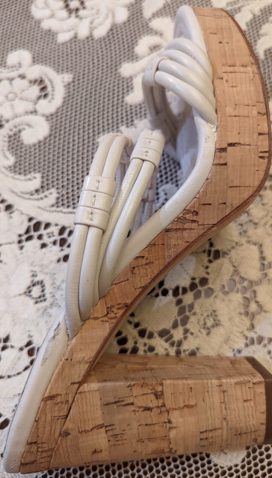 COACH 9 WHITE LEATHER JASLEEN STRAPPY SANDAL 4.75″ HIGH CORK HEEL 1.25″ PLATFORM