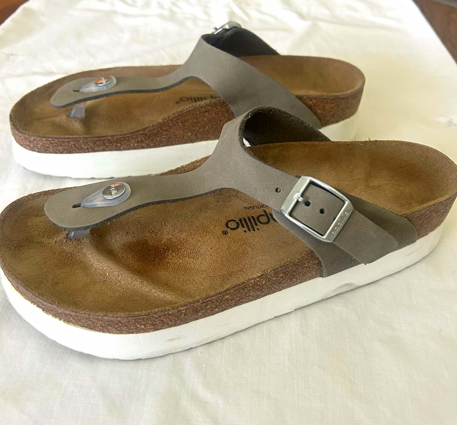 Papillio Women’s Gray Leather Thong Sandals Buckle Closure EU 39 US 8.5