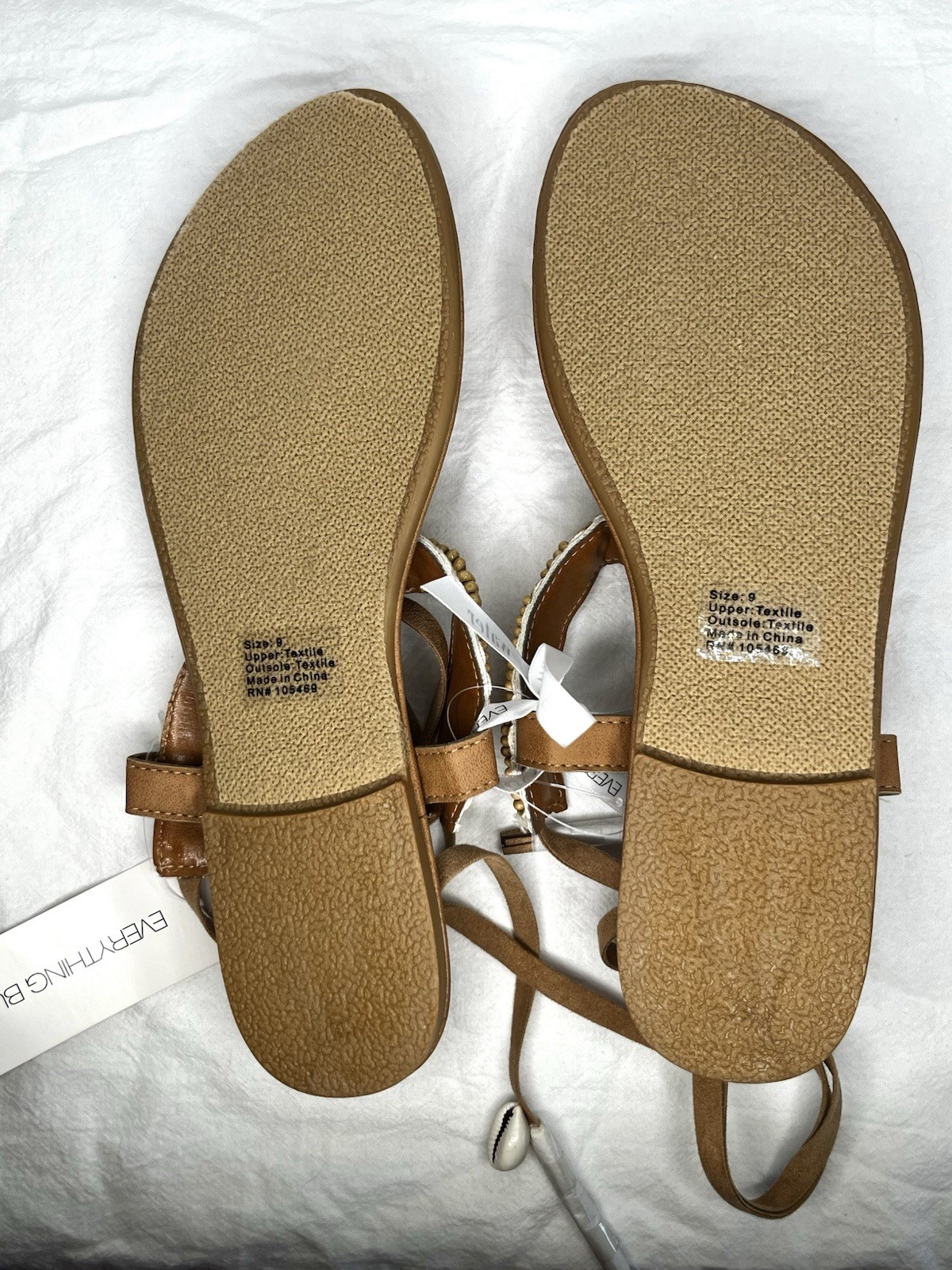 🏝️Olivia Miller Everything But Water Beaded Shell Ankle Tie Sandals NWT Sz 9 🐚