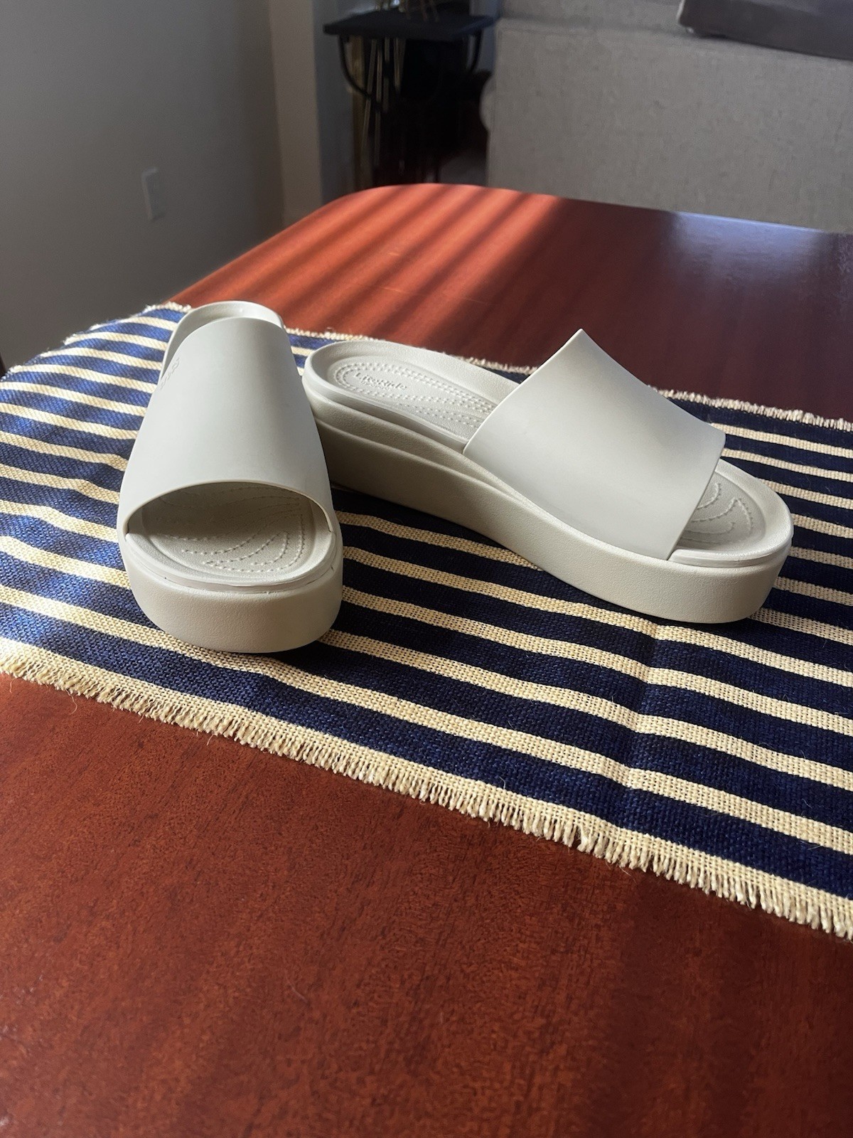 Crocs Brooklyn woman platform Slide Sandal Size W 9