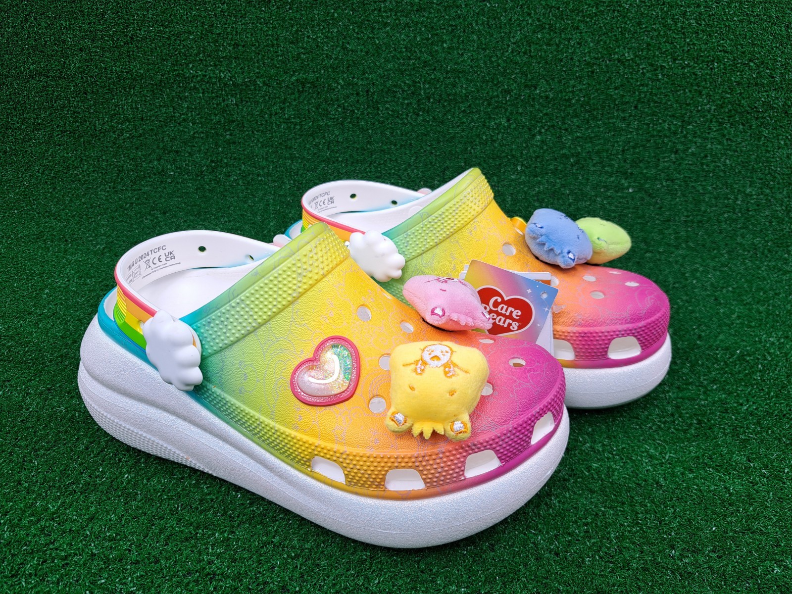 CROCS X Care Bears Collaboration Crush Clog ‘Light On’ Women’s Size 6 NEW