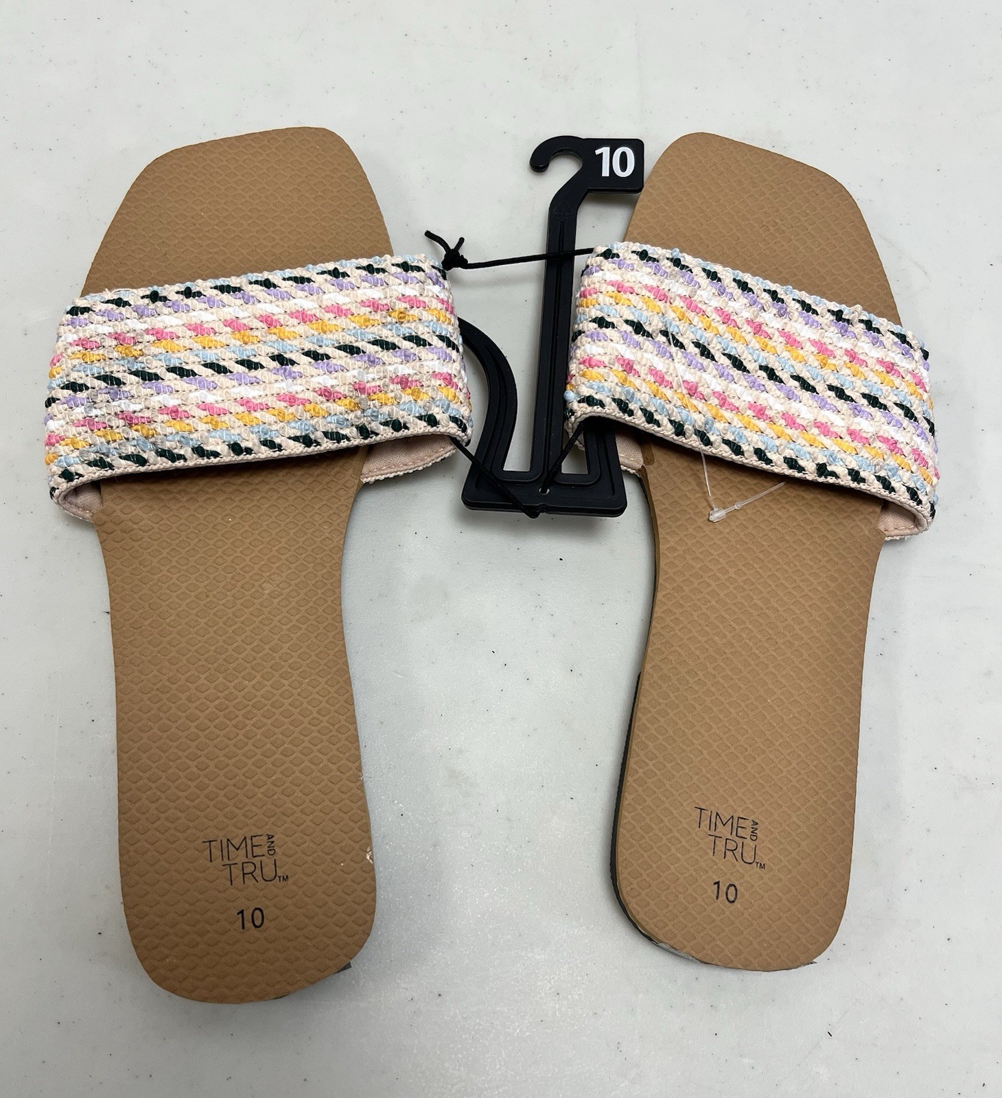 New Cute/Adorable/Sweet/Cottage Woven Slides Size 10 Beige Multicolor 🤍